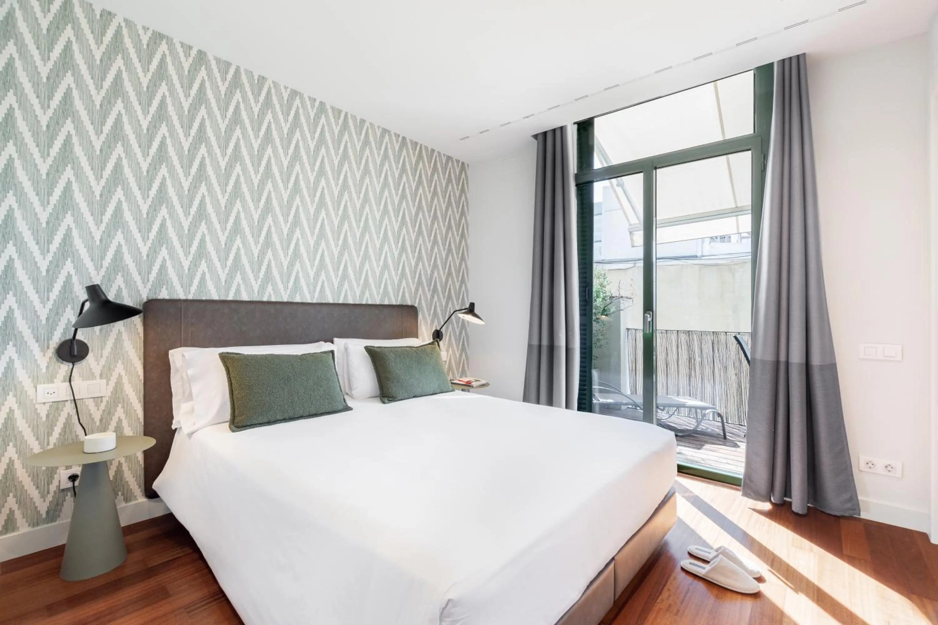 Bed in Aspasios Paseo de Gracia Apartments