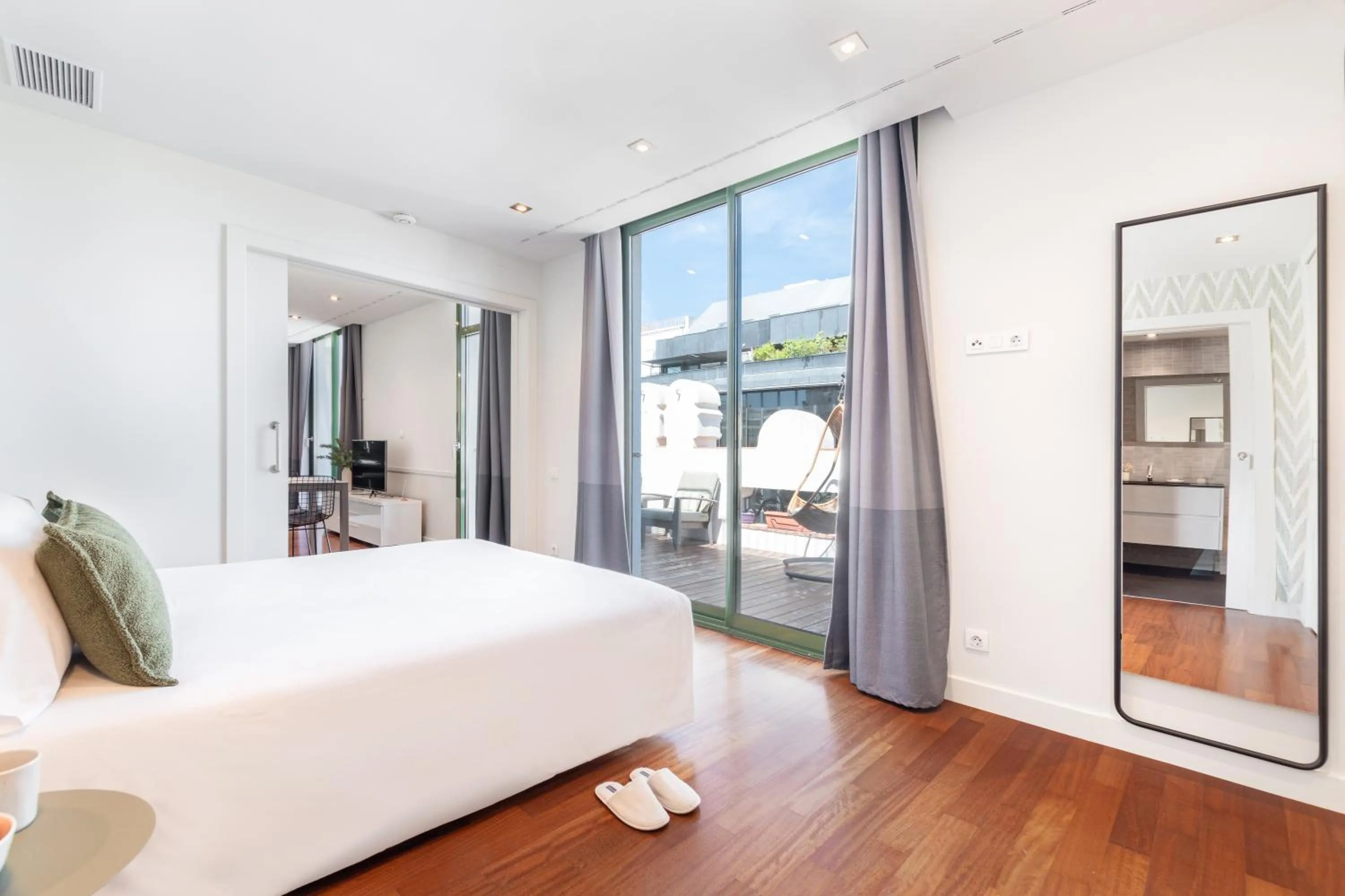 Bed in Aspasios Paseo de Gracia Apartments