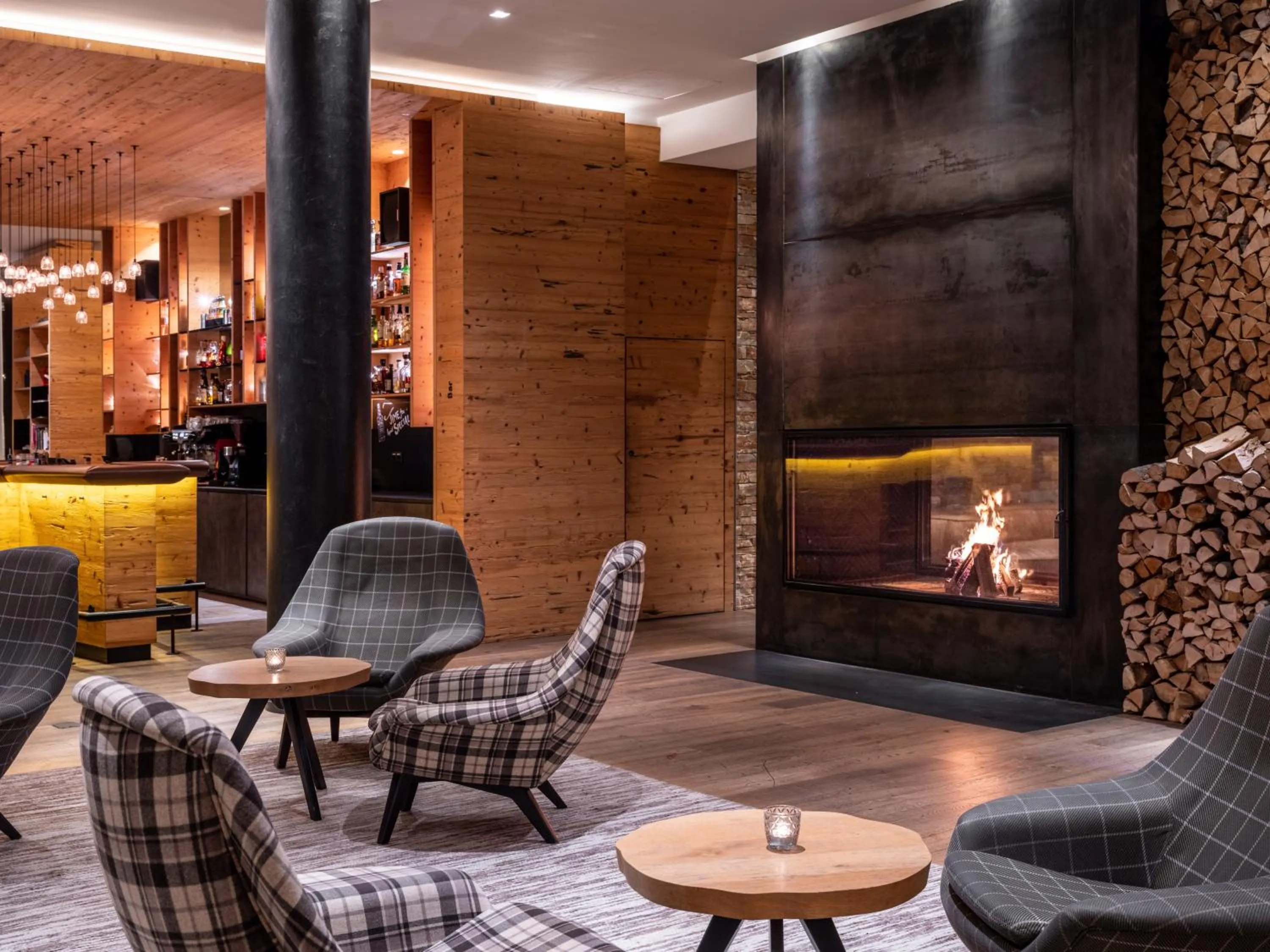 Lounge or bar in Falkensteiner Hotel Schladming