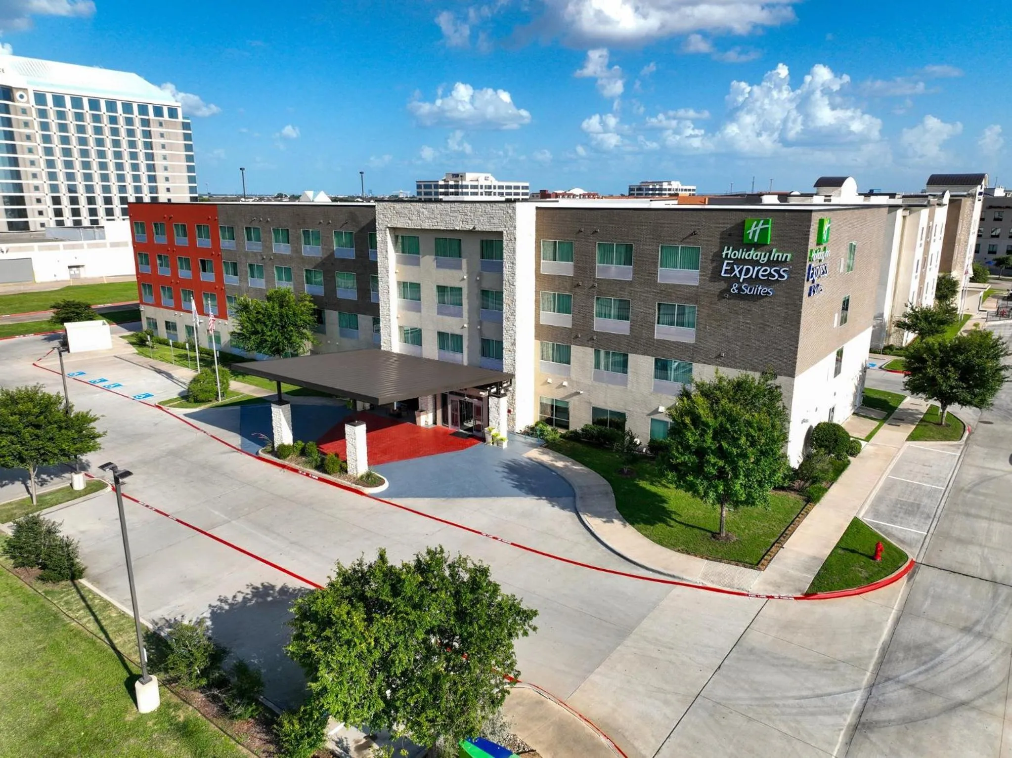 Property building in Holiday Inn Express & Suites Dallas NW - Farmers Branch by IHG