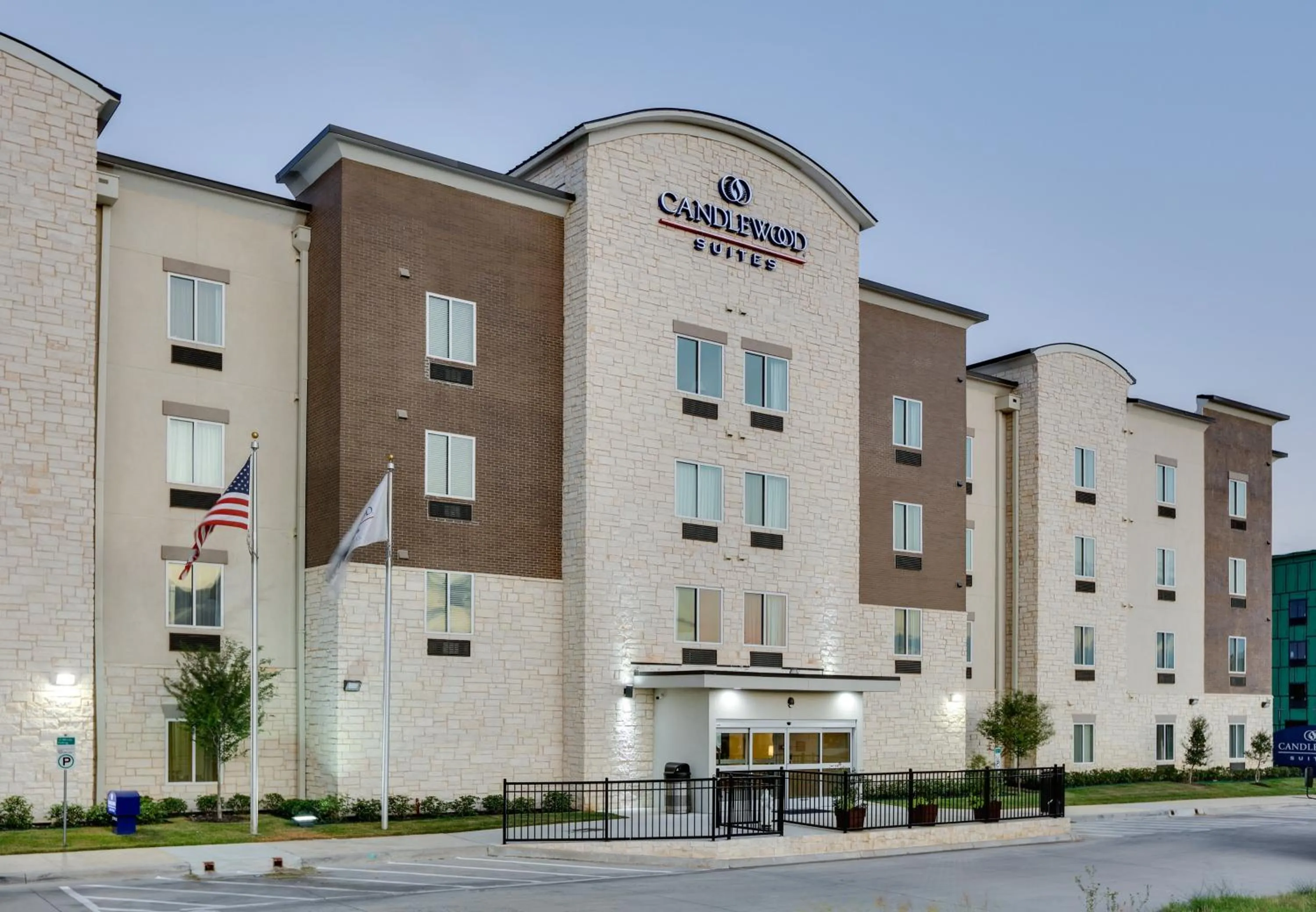 Property building in Candlewood Suites Dallas NW - Farmers Branch by IHG