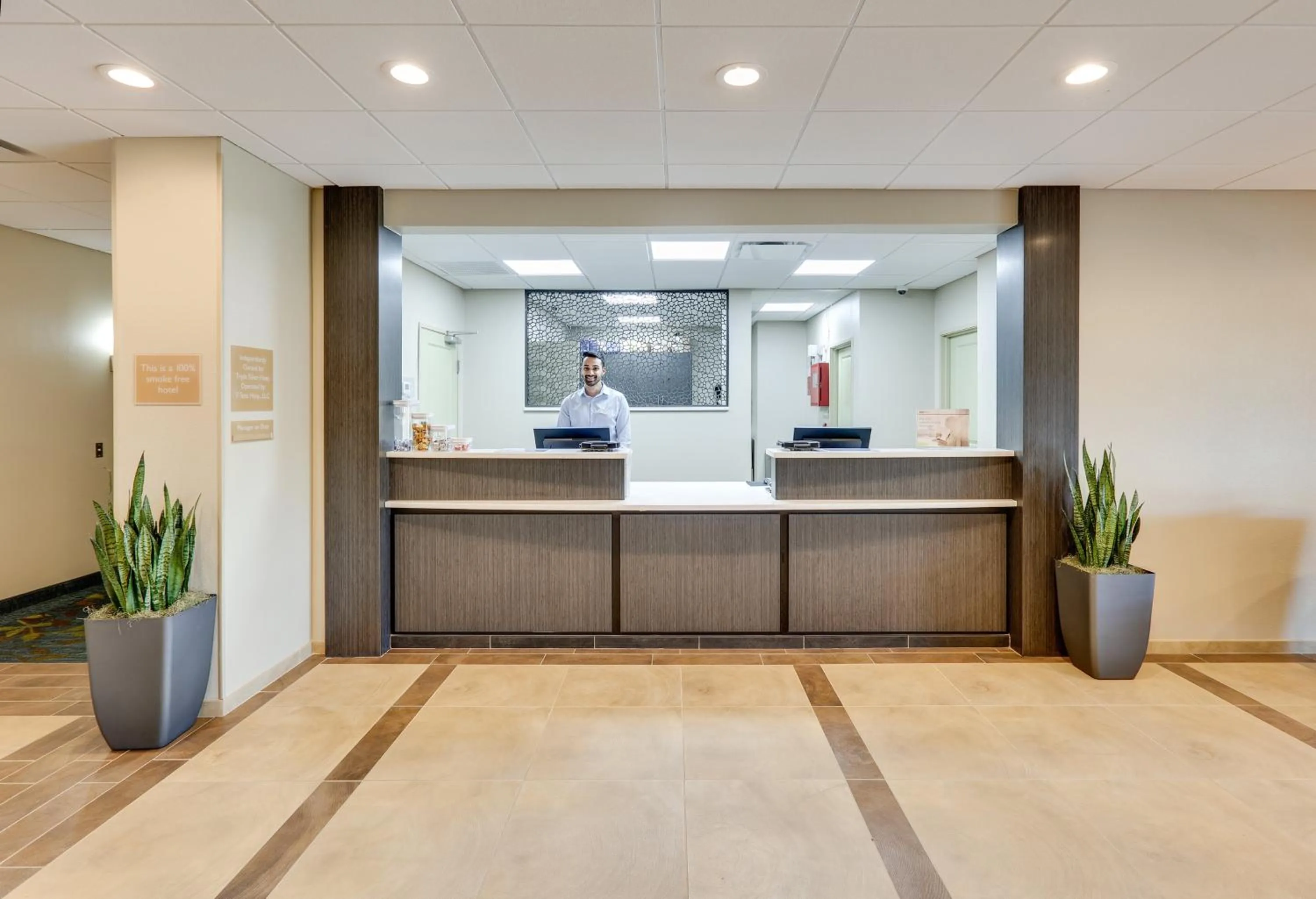 Property building in Candlewood Suites Dallas NW - Farmers Branch by IHG