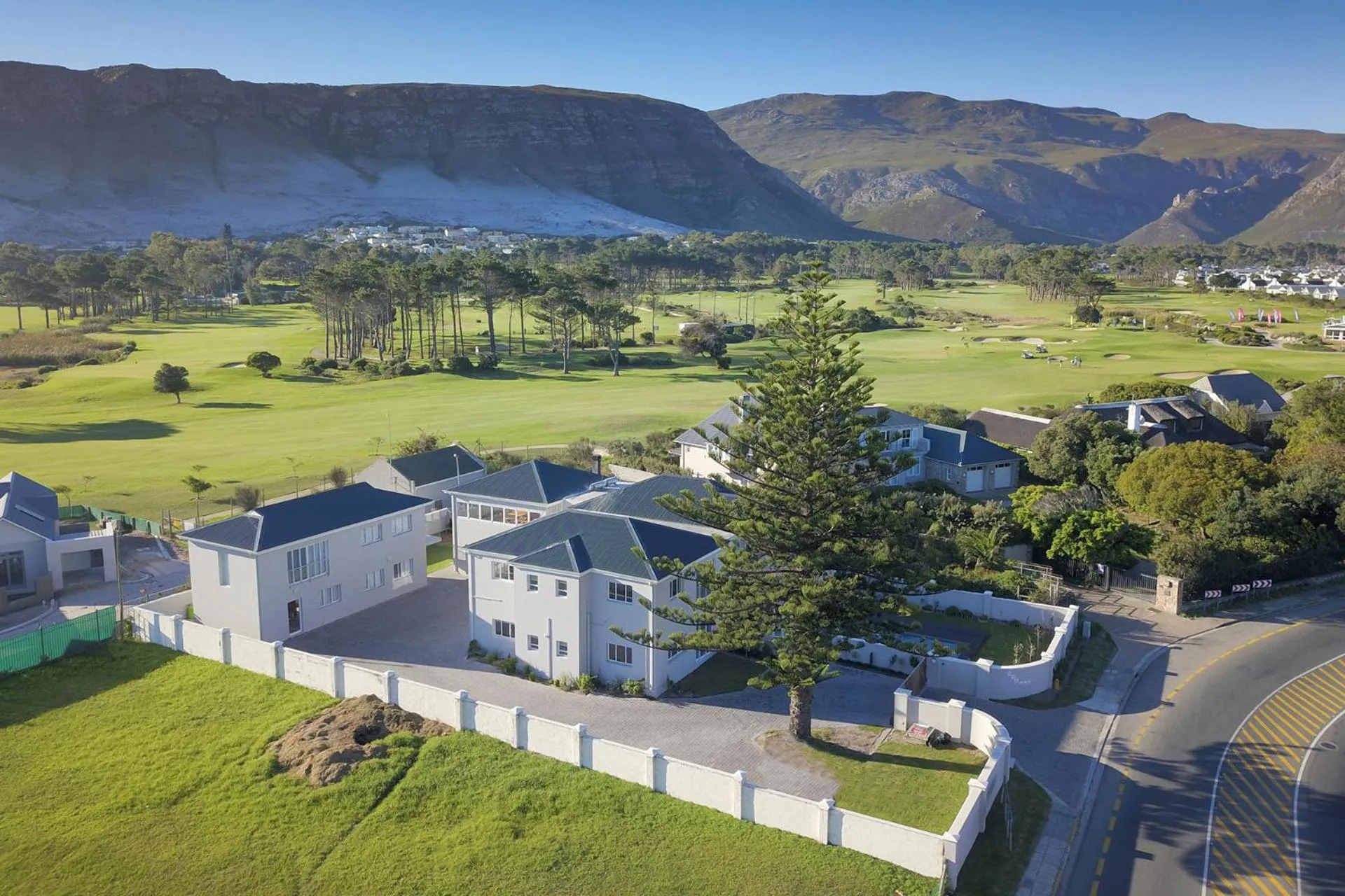 Bird's eye view in 269 on Main Holiday Home