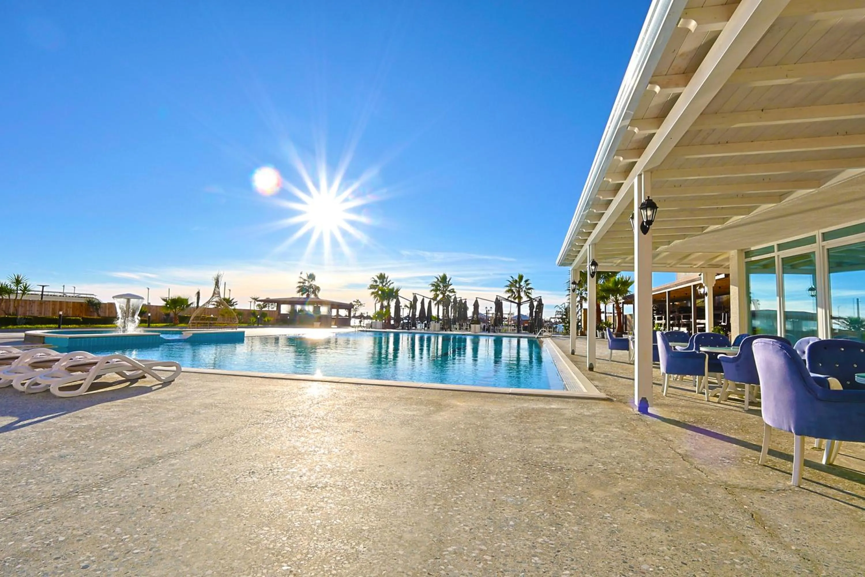 Swimming pool in Hotel Bleart