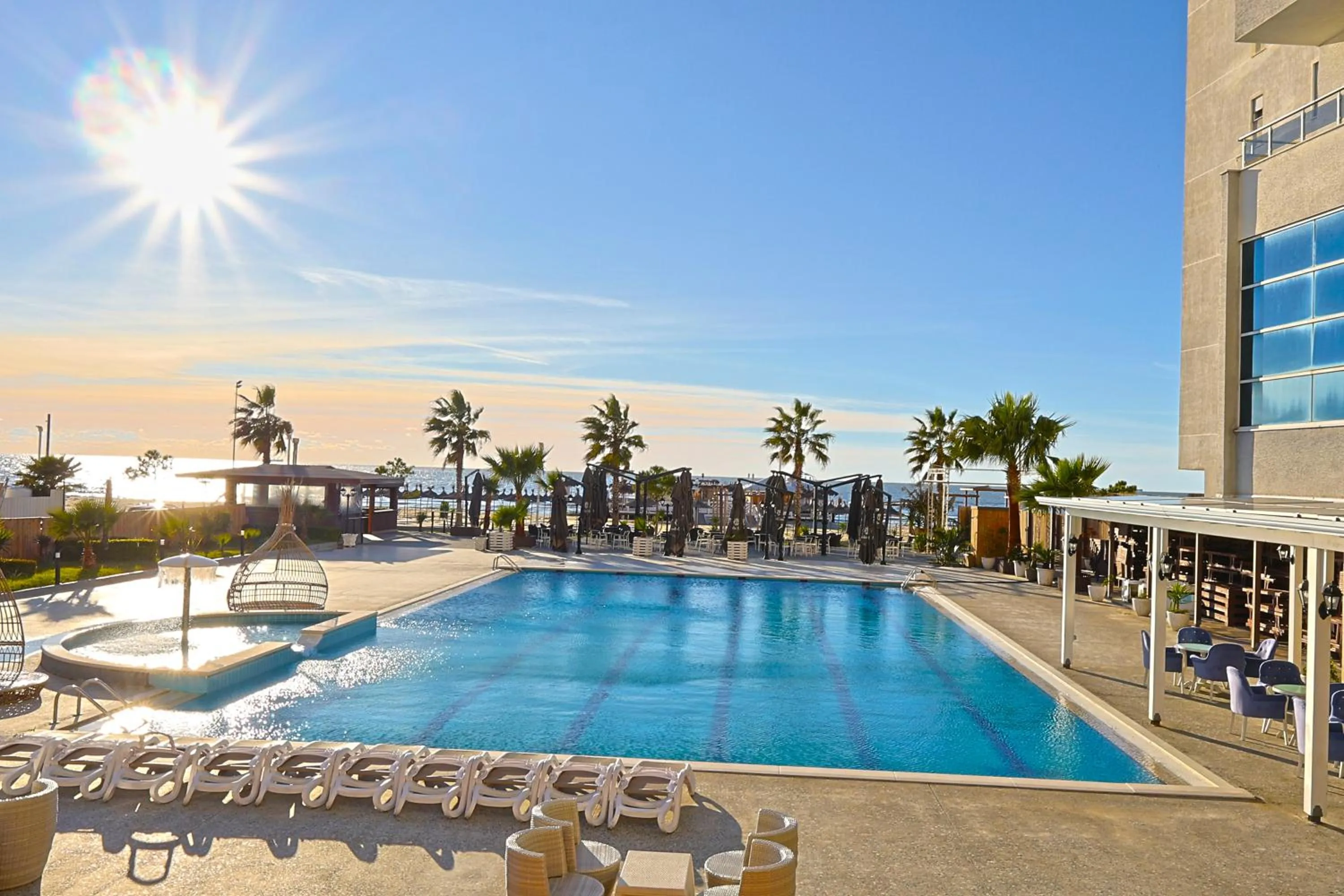 Swimming pool in Hotel Bleart