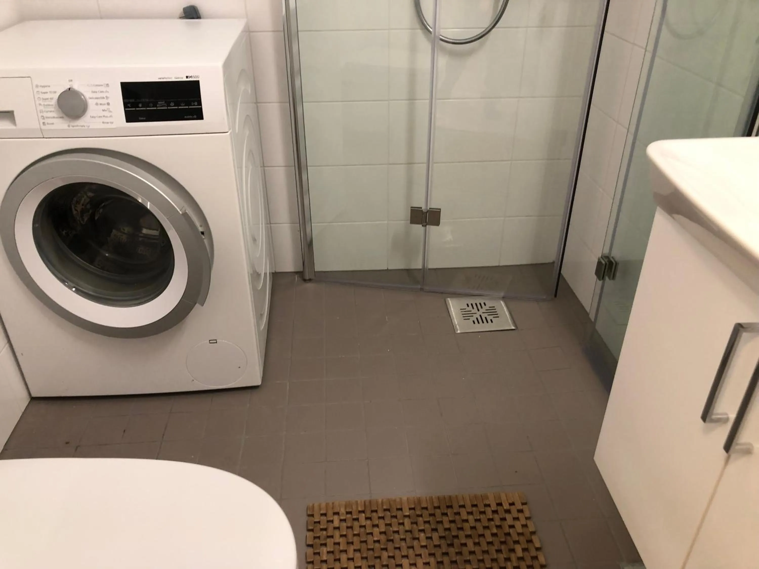 Toilet in Scandinavian Sweet home 1BR Heart of City 18