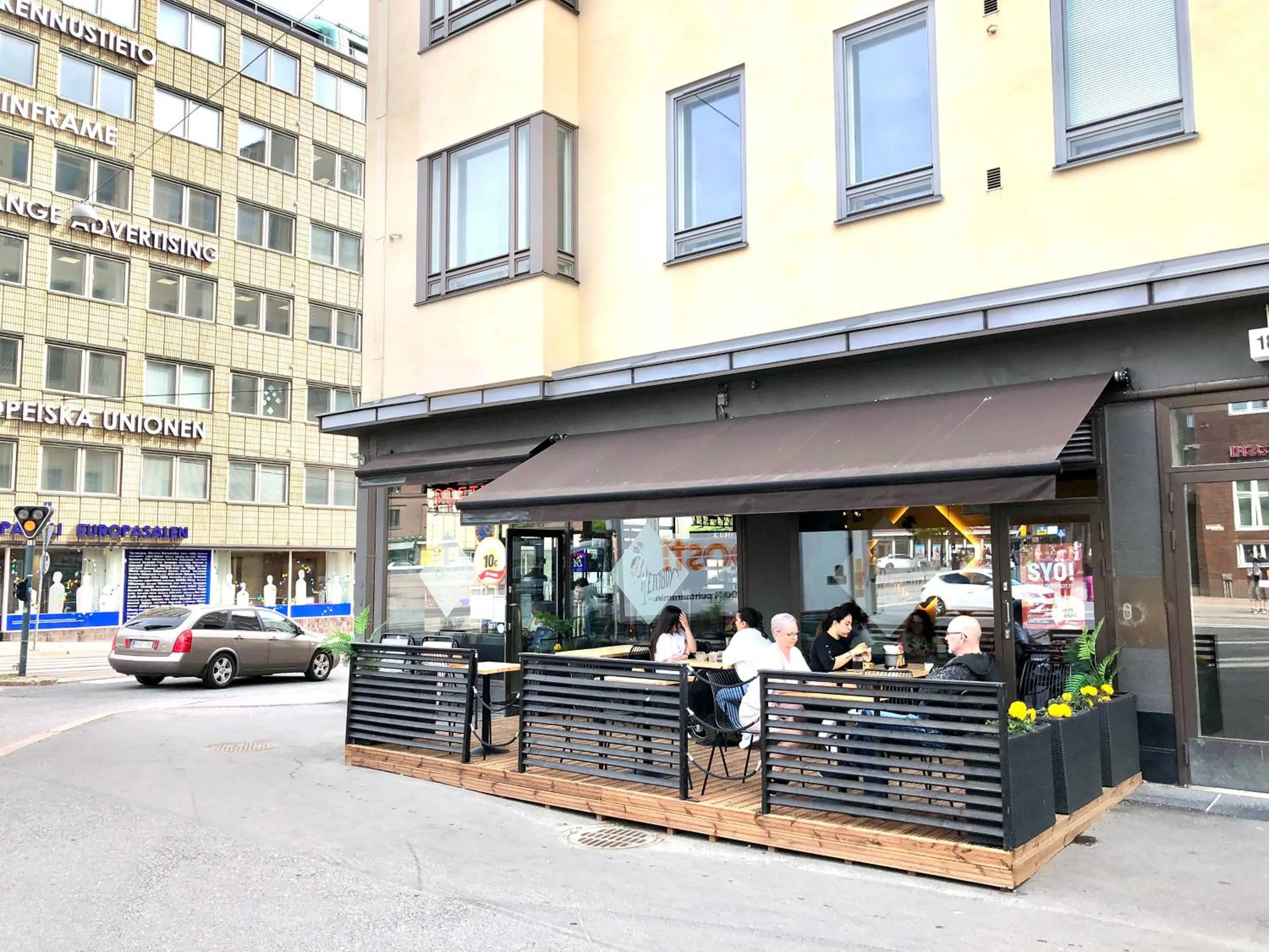 Facade/entrance in Scandinavian Sweet home 1BR Heart of City 18