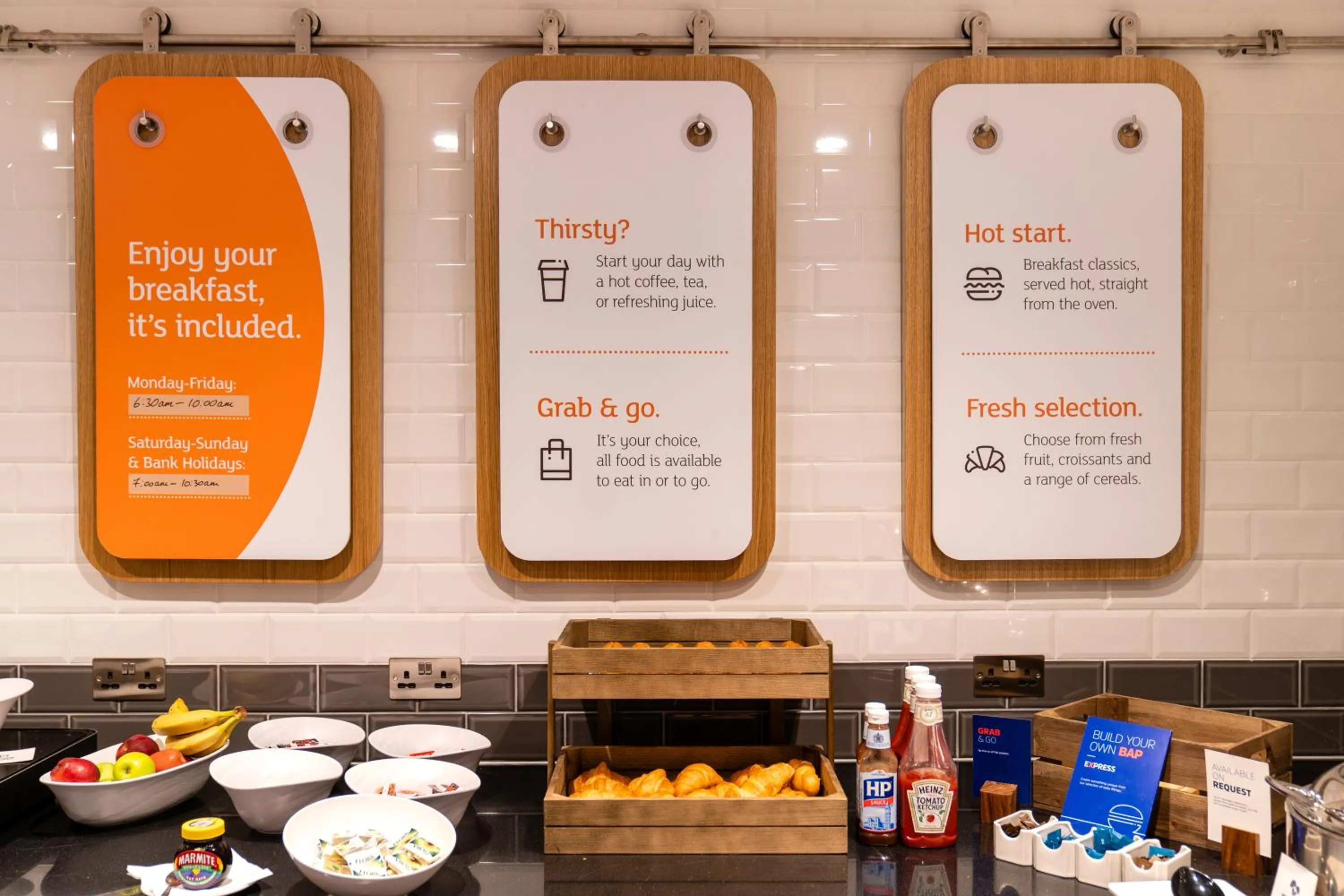 Restaurant/places to eat in Holiday Inn Express - Derry - Londonderry by IHG