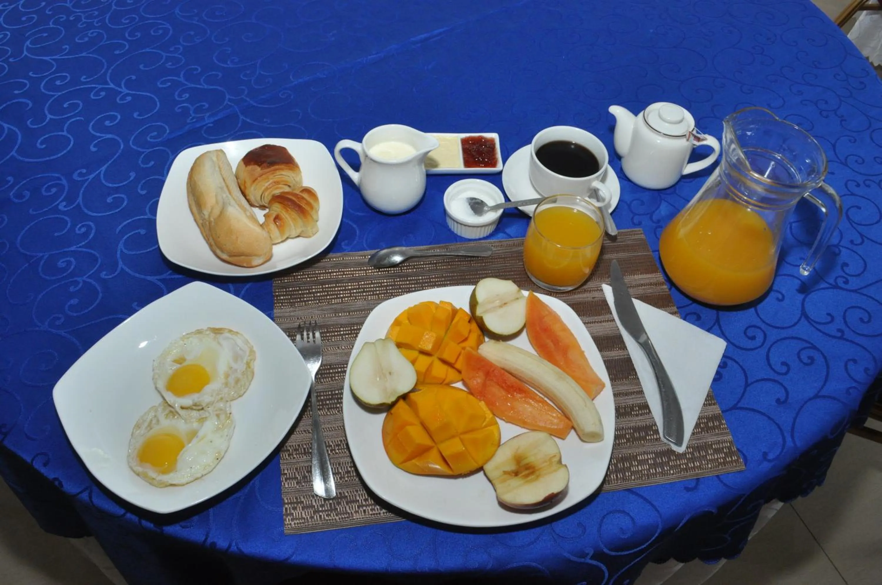 Breakfast in Hôtel Sky blue Mada