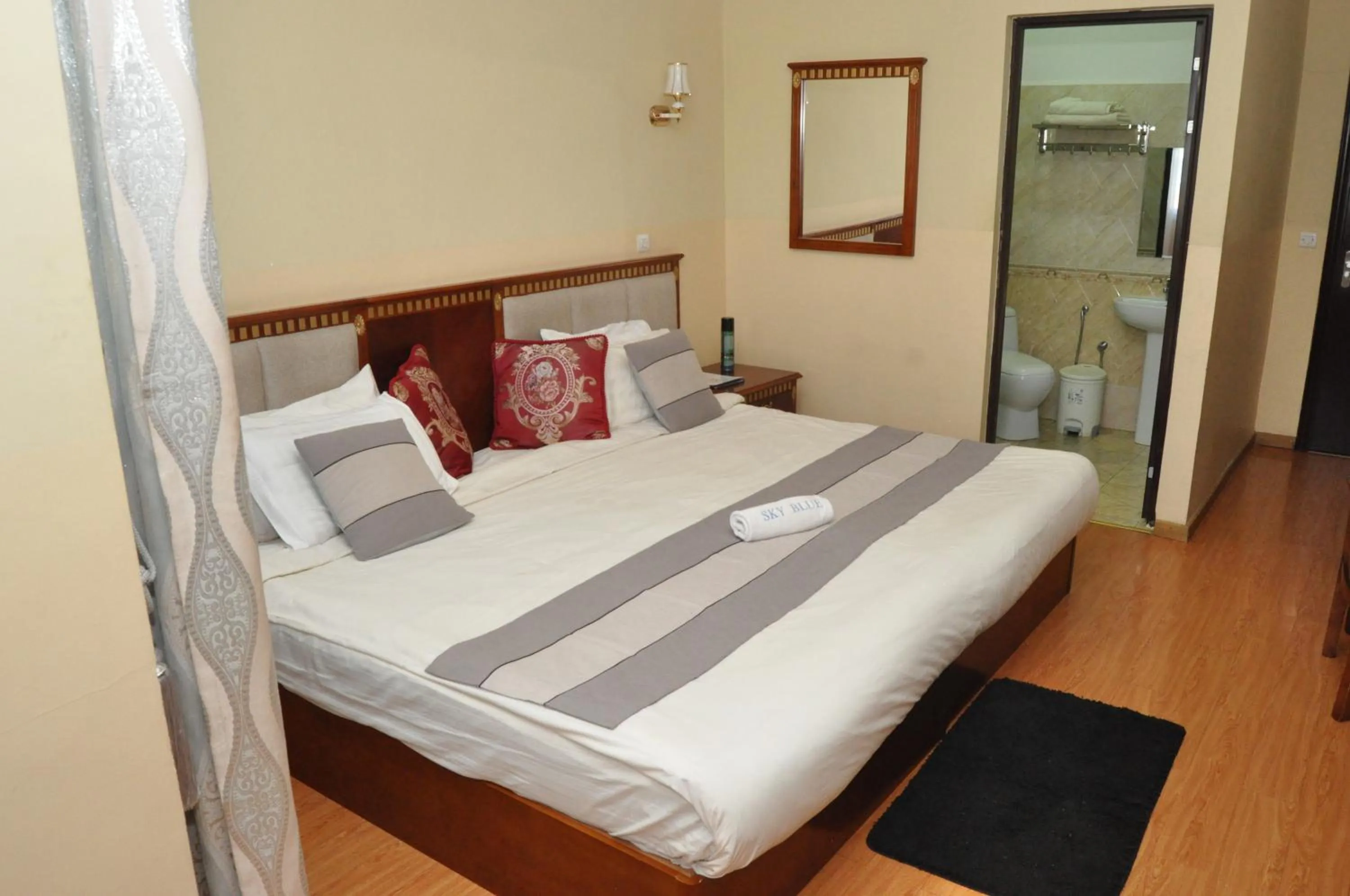 Bed in Hôtel Sky blue Mada