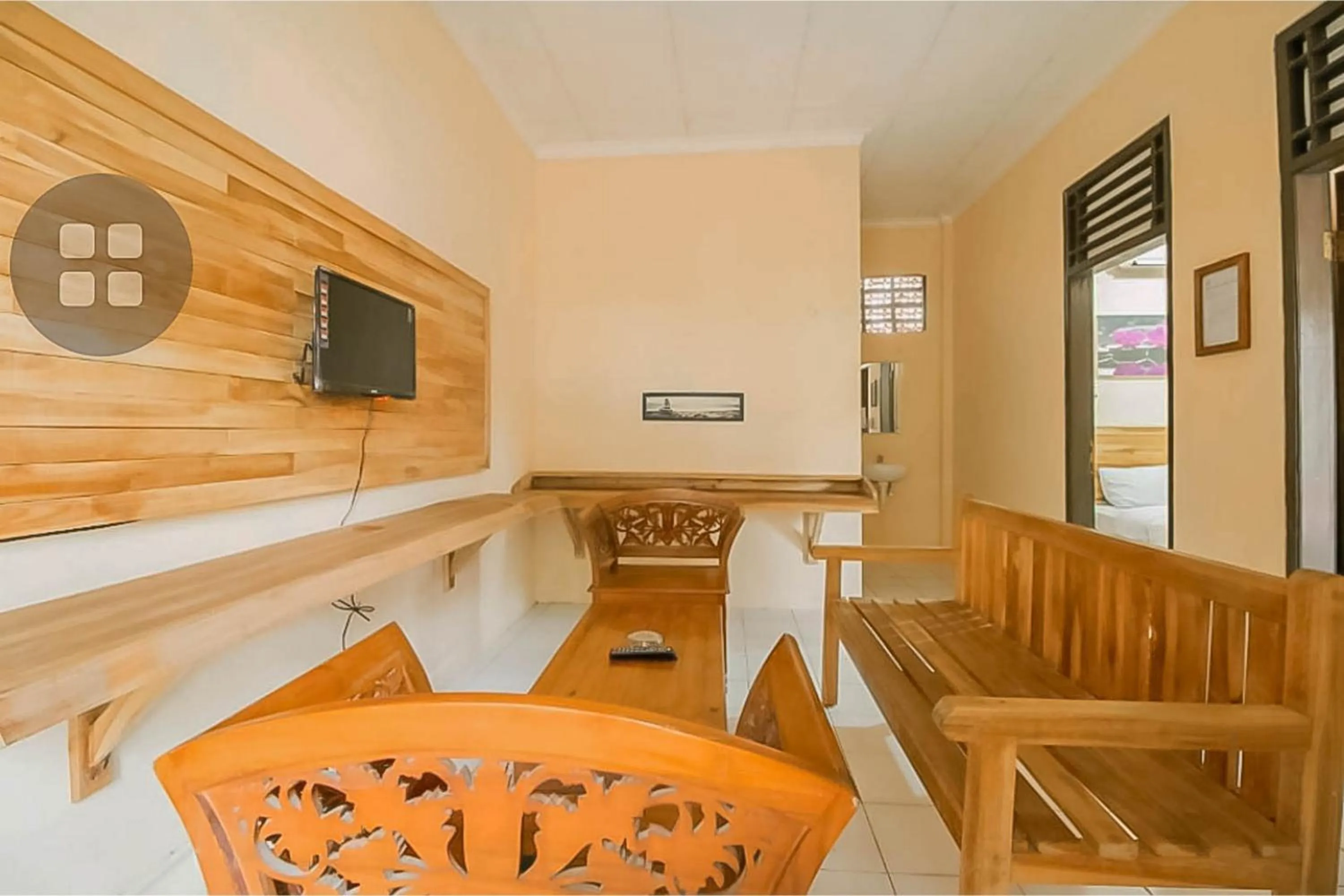 RedDoorz @ Pantai Pelabuhan Ratu 2