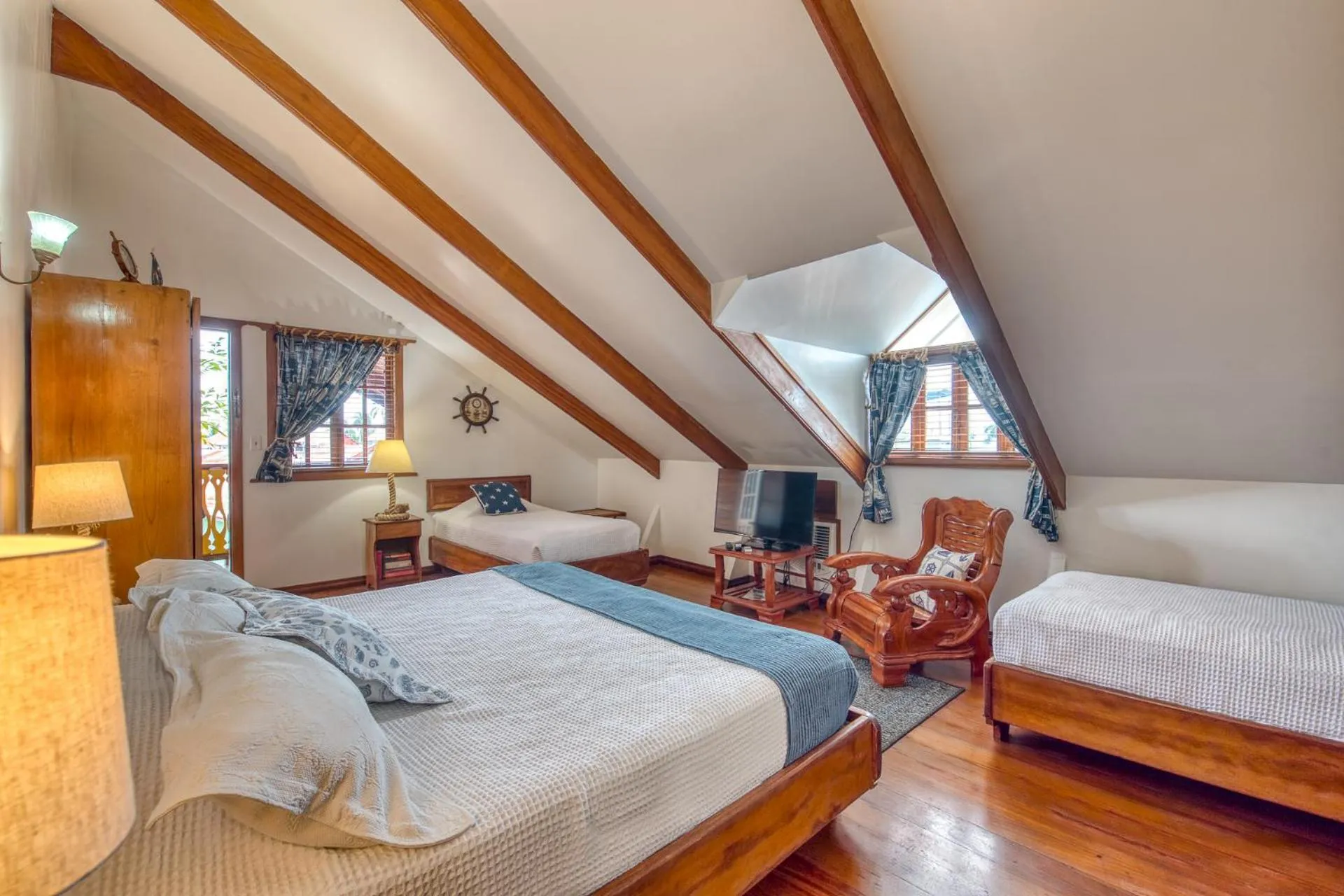 Photo of the whole room, Bed in Hotel Bocas del Toro