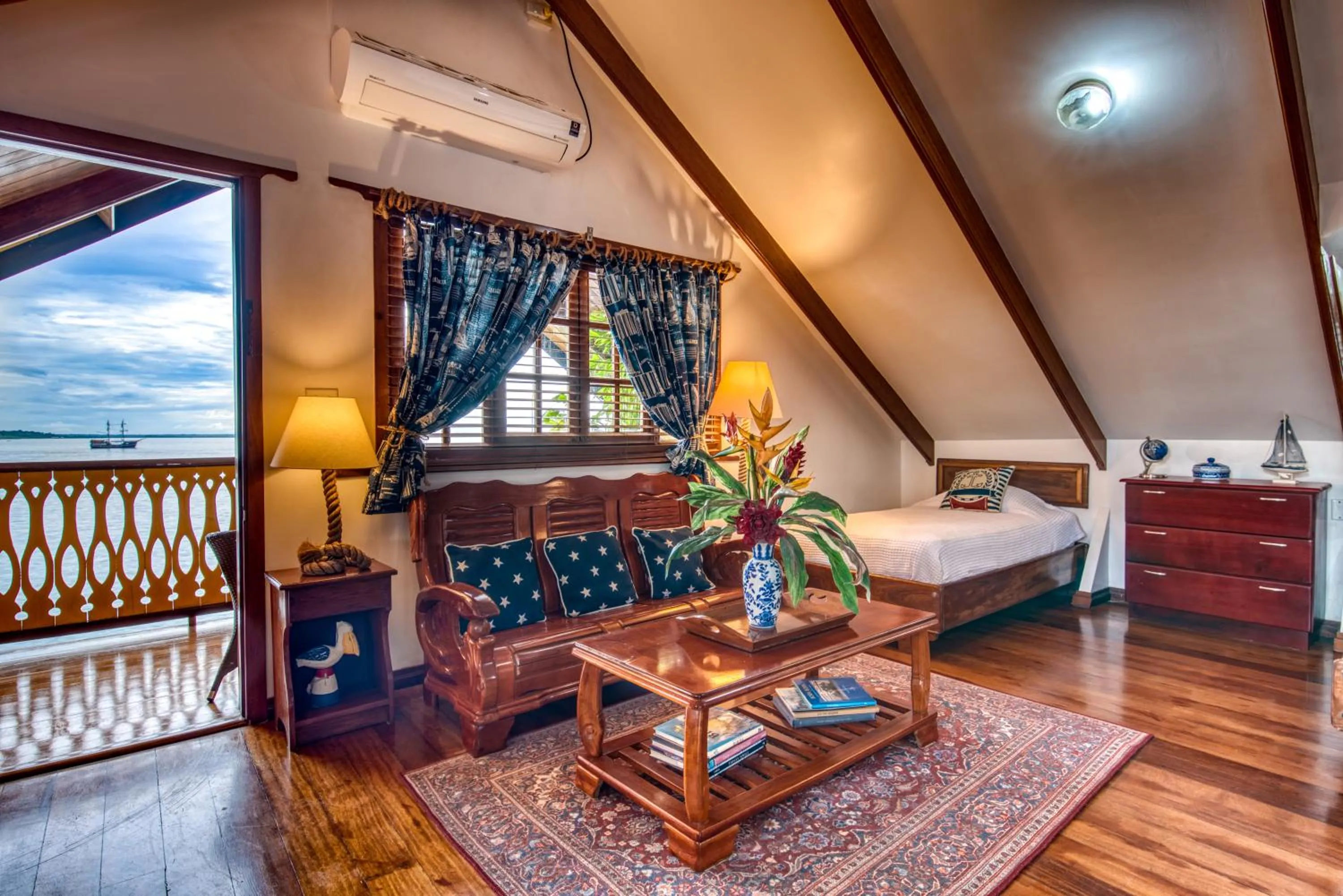 Photo of the whole room, Bed in Hotel Bocas del Toro