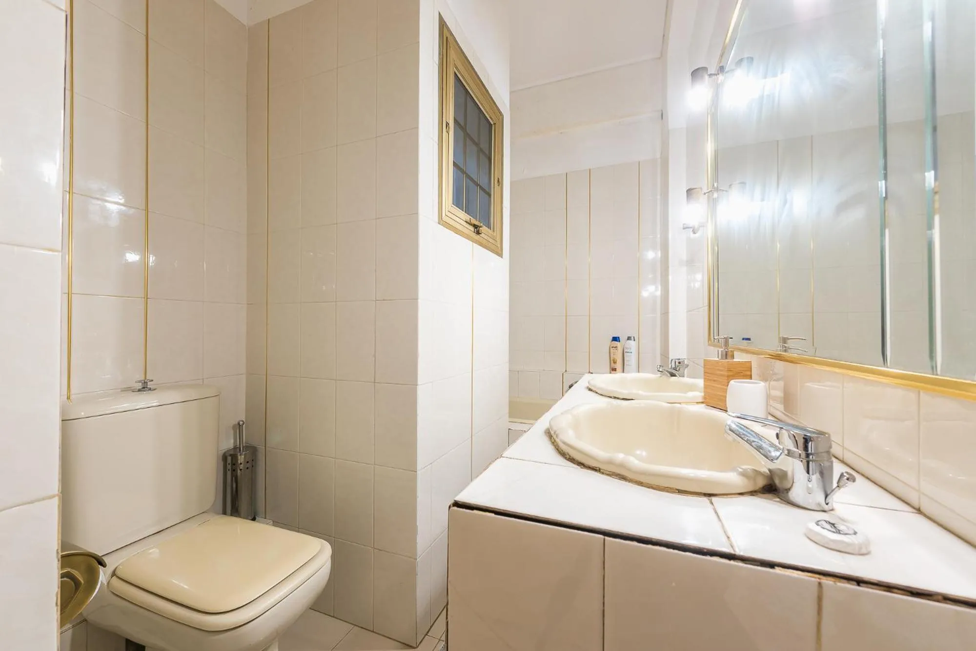 Victoria Capitan Apartments