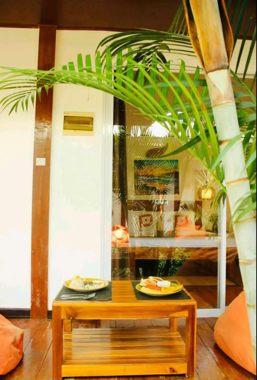 Breakfast in Bella Athena Garden