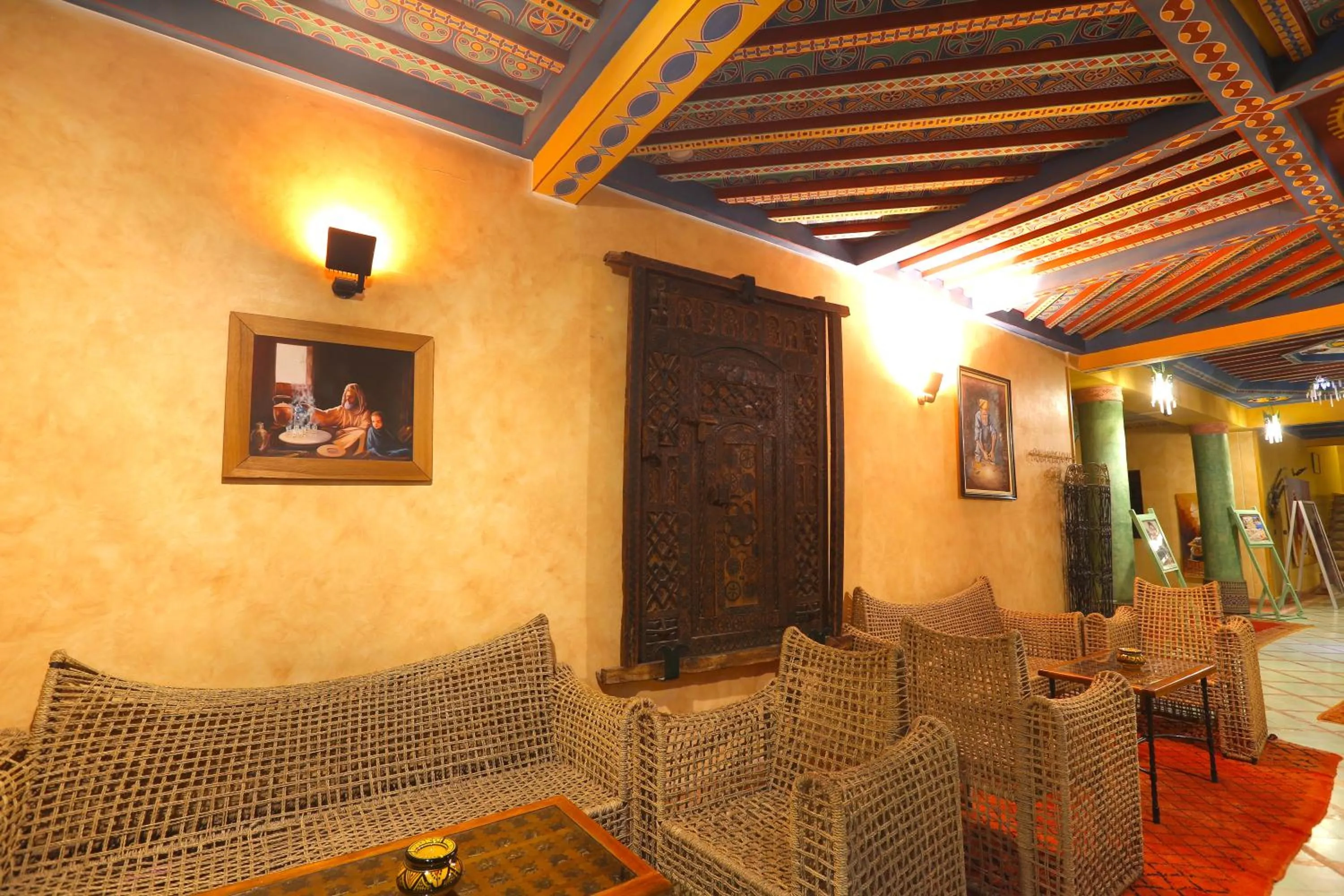 Lounge or bar in Hotel Kasbah Lamrani