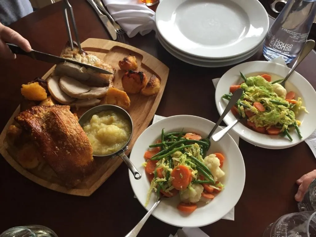 Food and drinks in Bank House