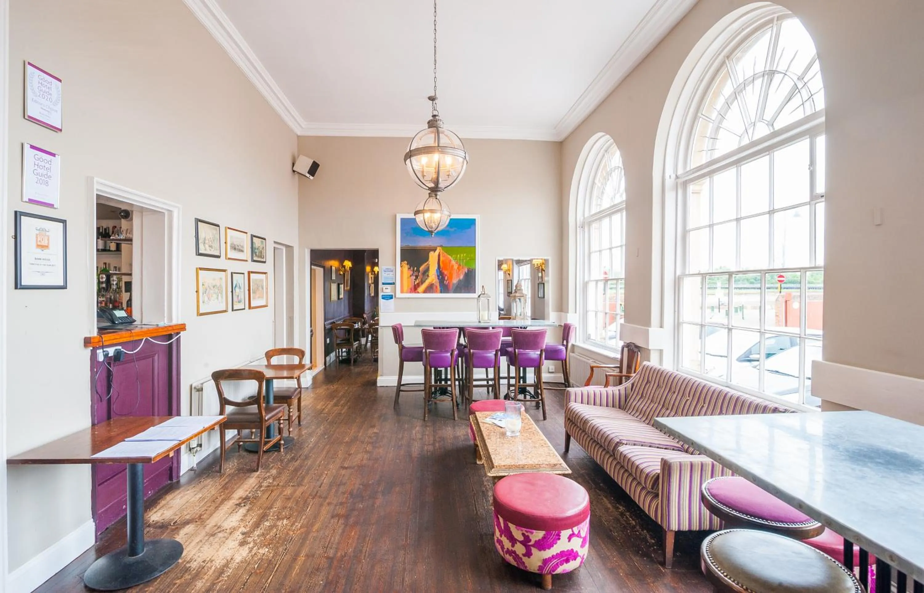 Restaurant/places to eat in Bank House