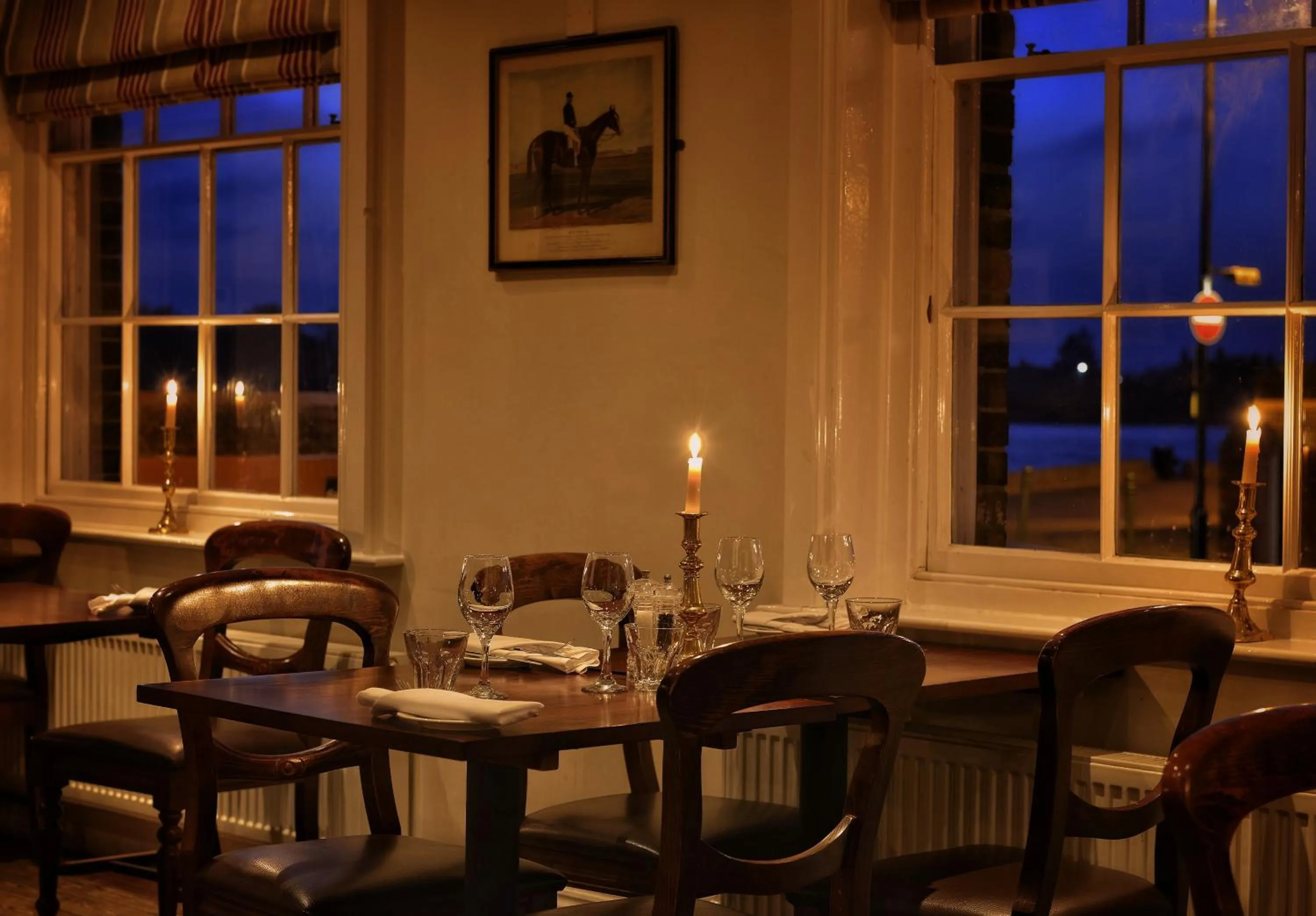 Restaurant/places to eat in Bank House