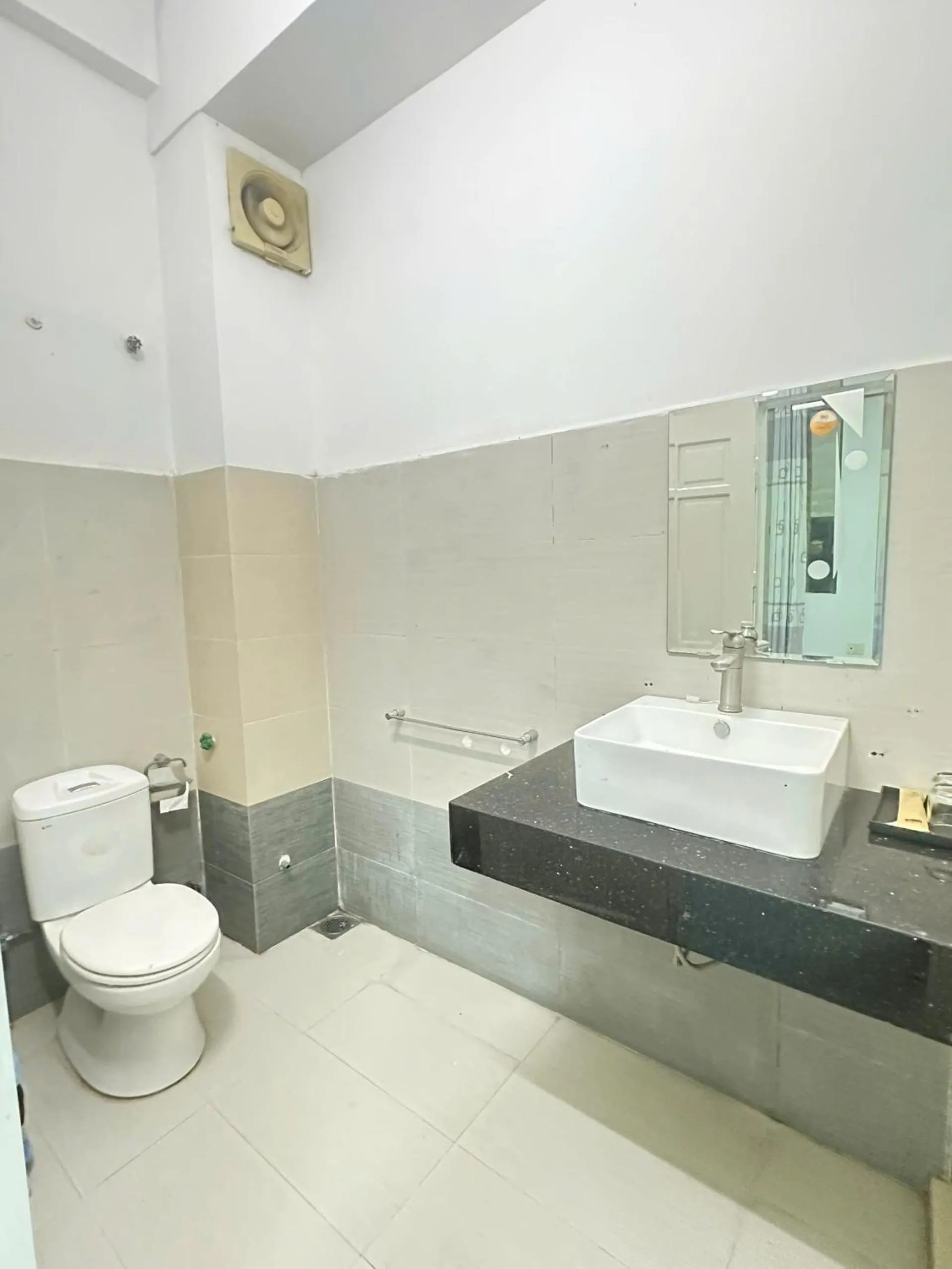 Bathroom in My Anh Boutique Villa Hoi An