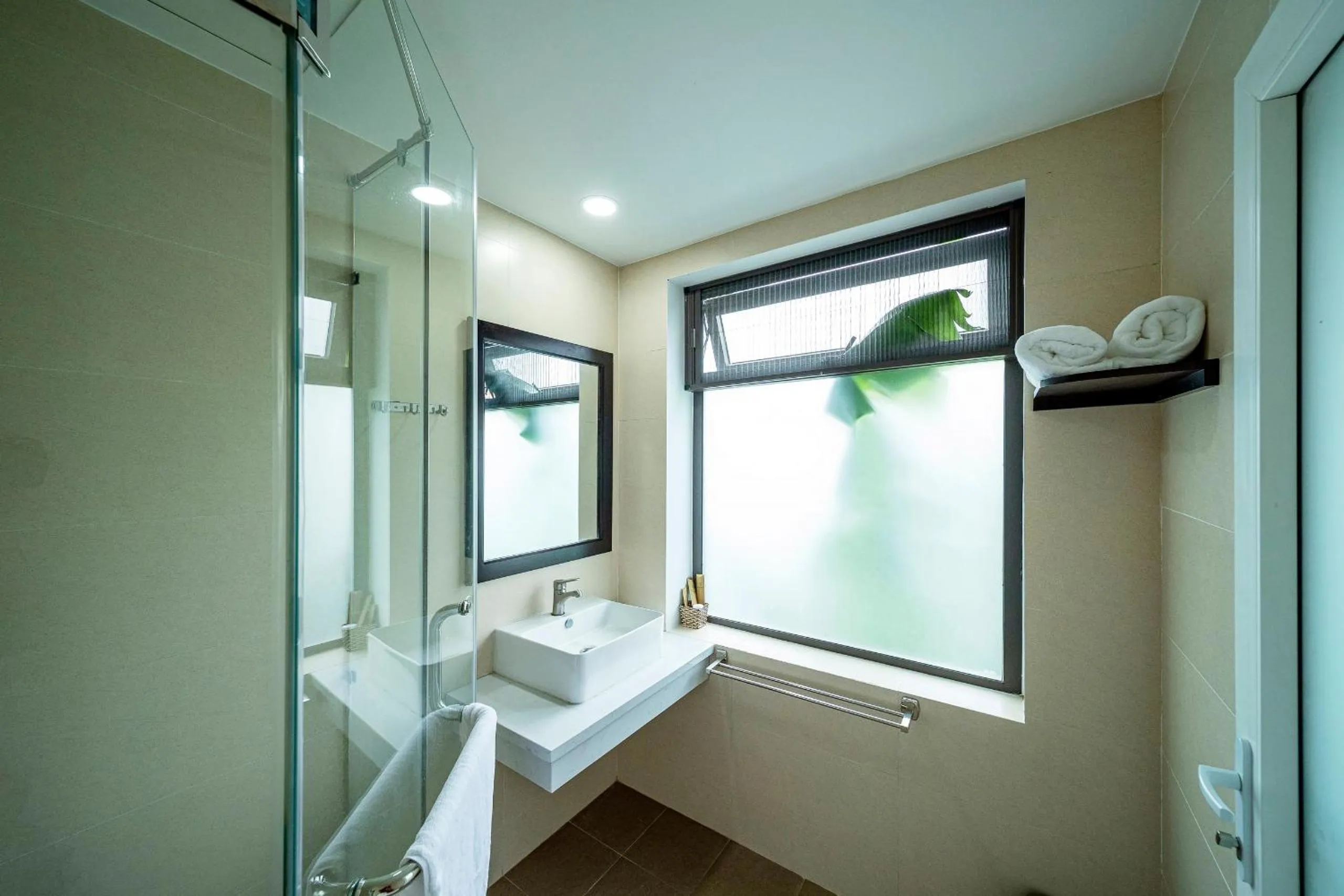 Shower in My Anh Boutique Villa Hoi An