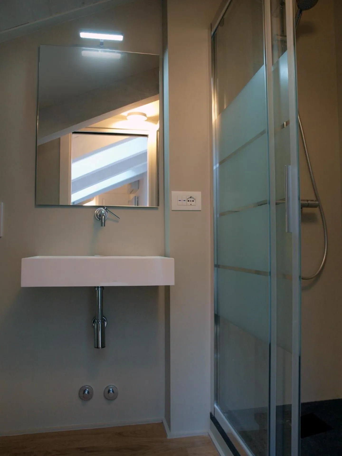 Bathroom in Acquaderni Rooms