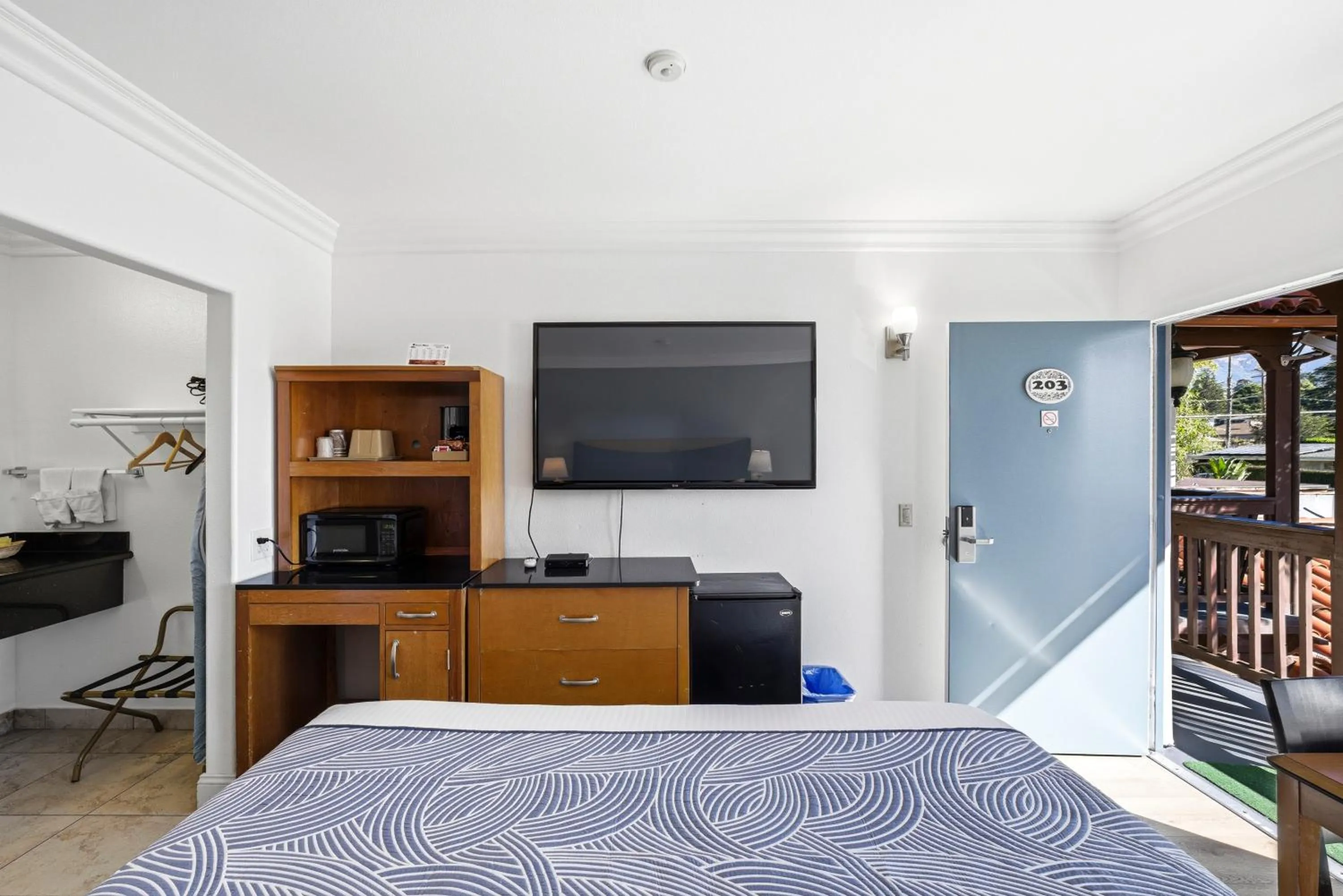 TV and multimedia, Bed in Sunset Motel