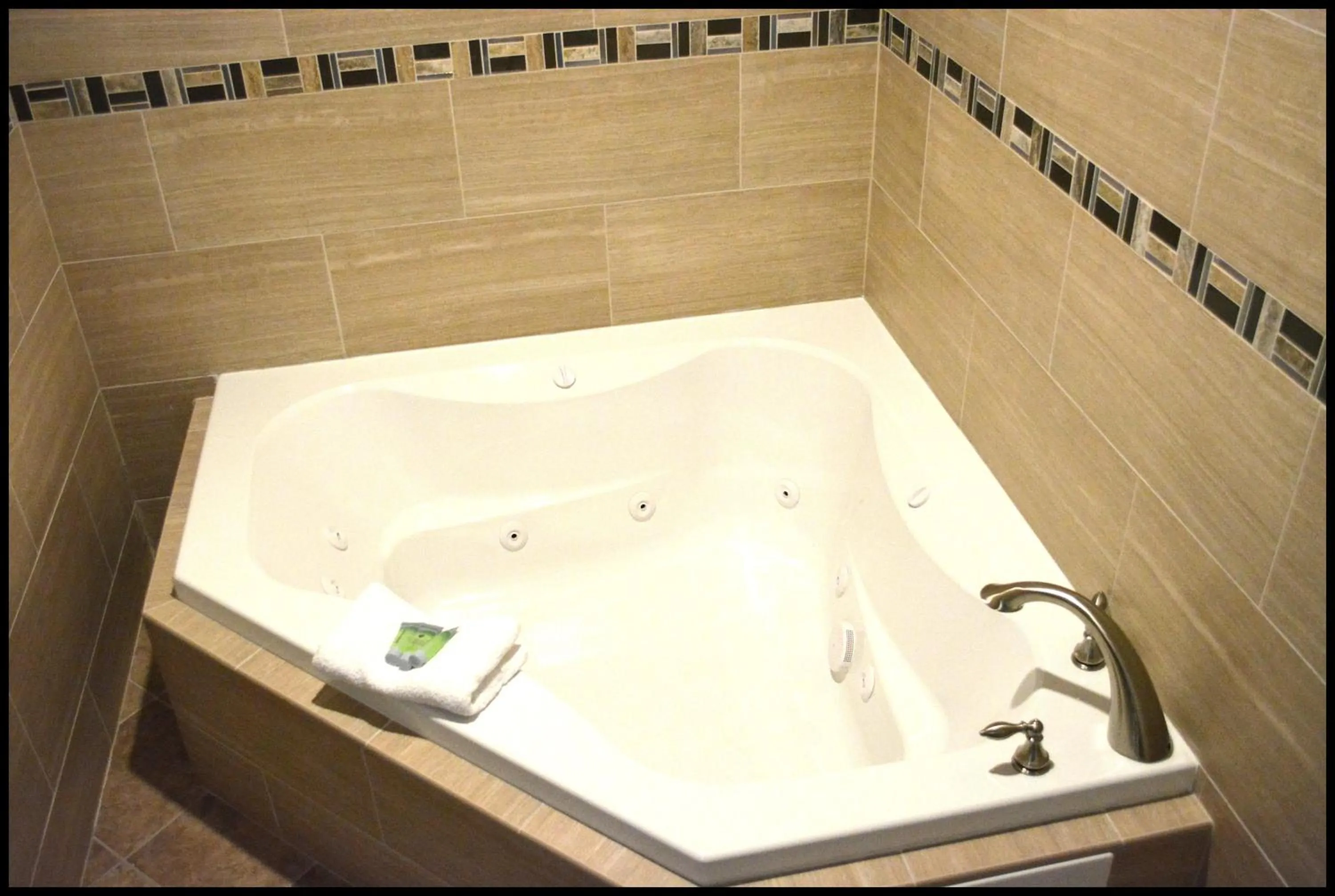 Bathroom in Sunset Motel