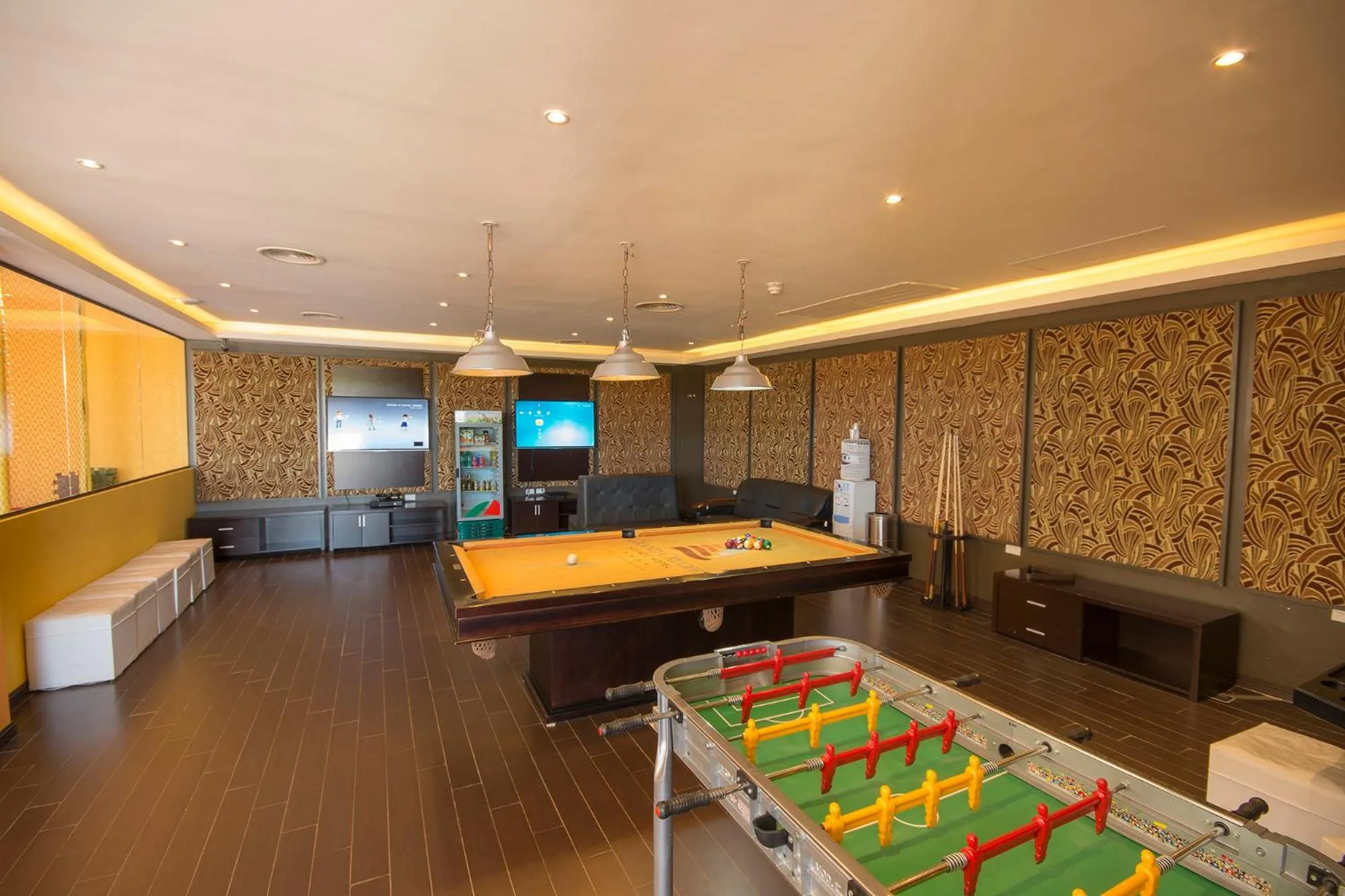 Patio in Grand Crucero Hotel