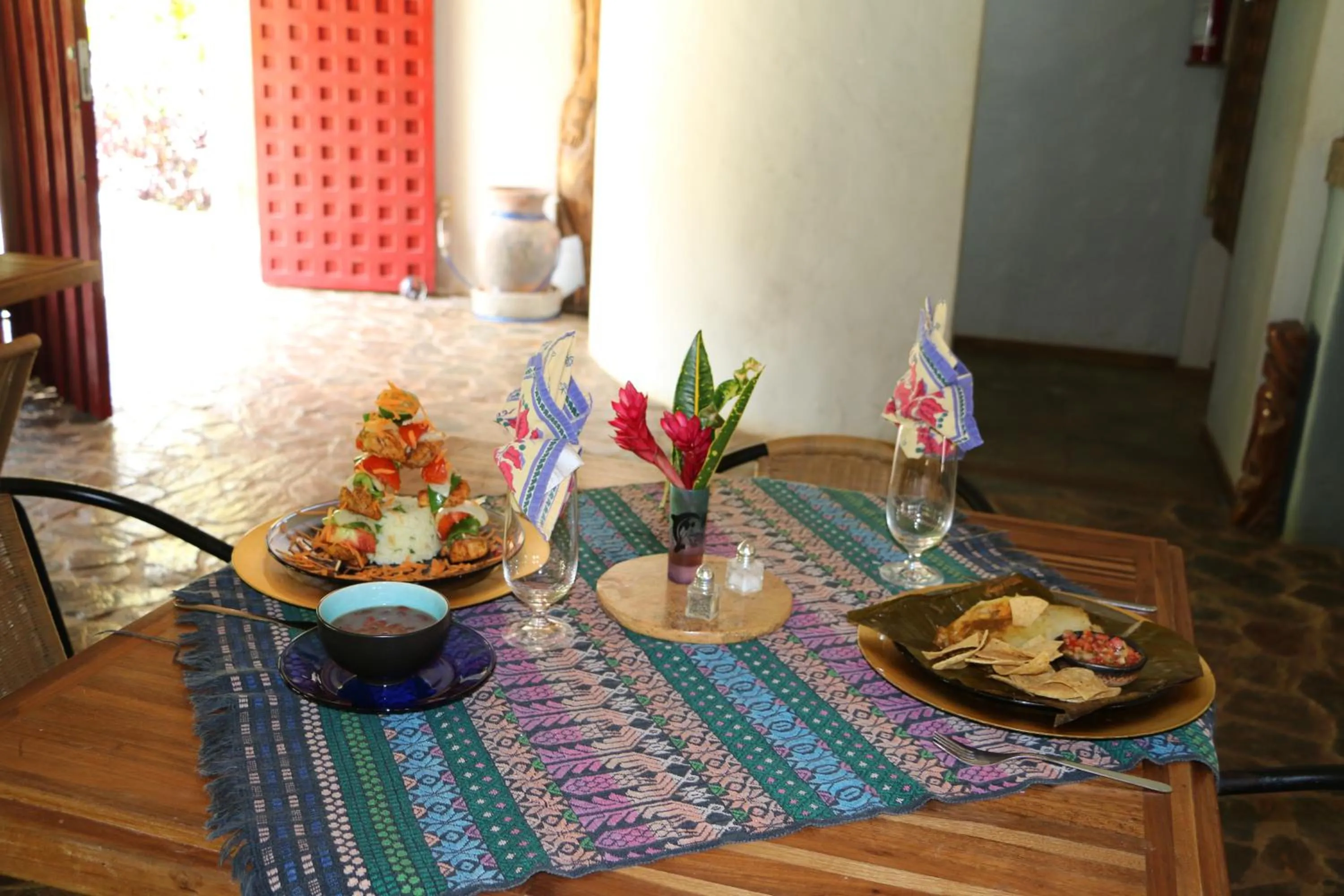 Food and drinks in Calico Jack's Resort