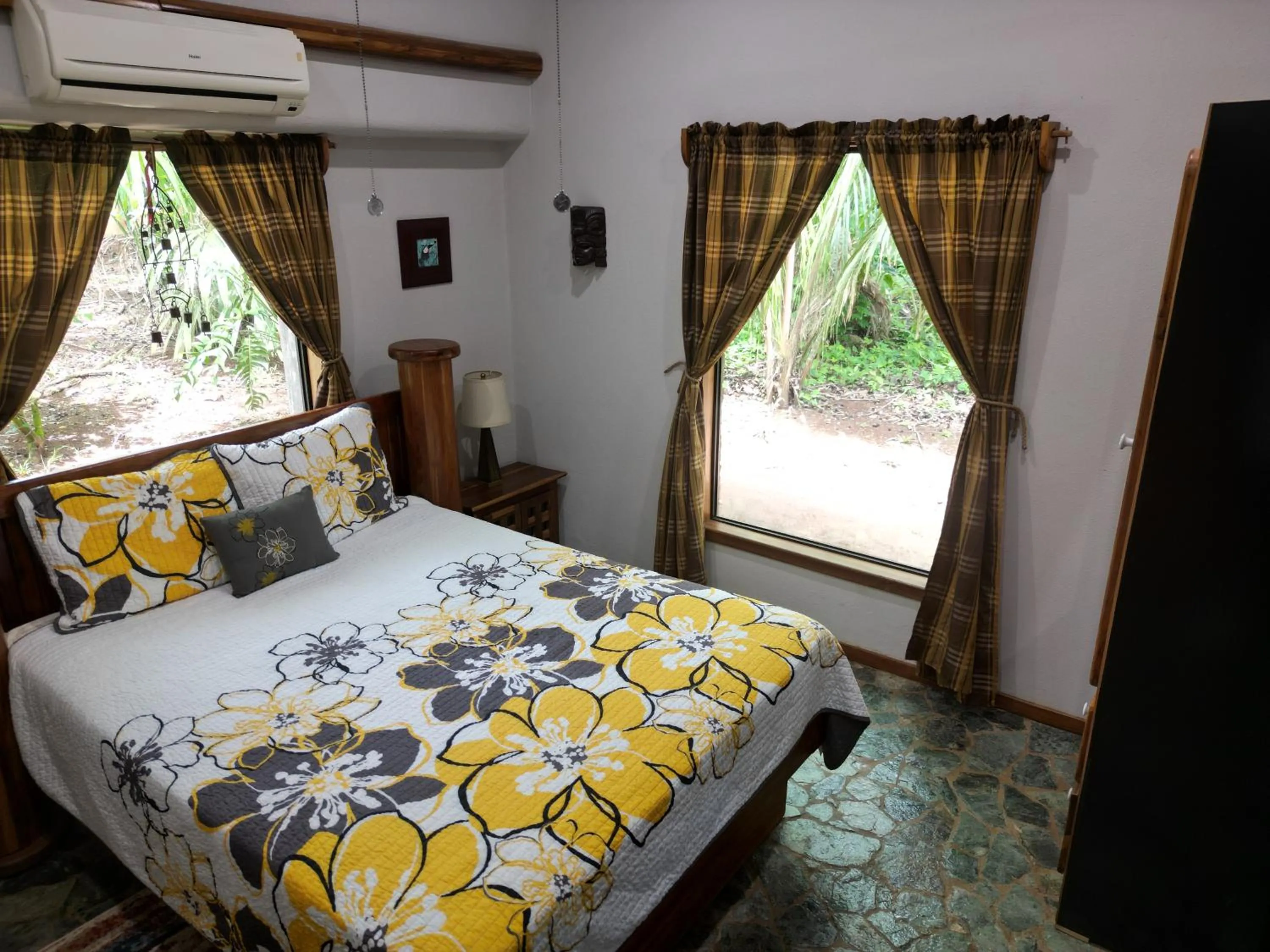 Bedroom, Bed in Calico Jack's Resort