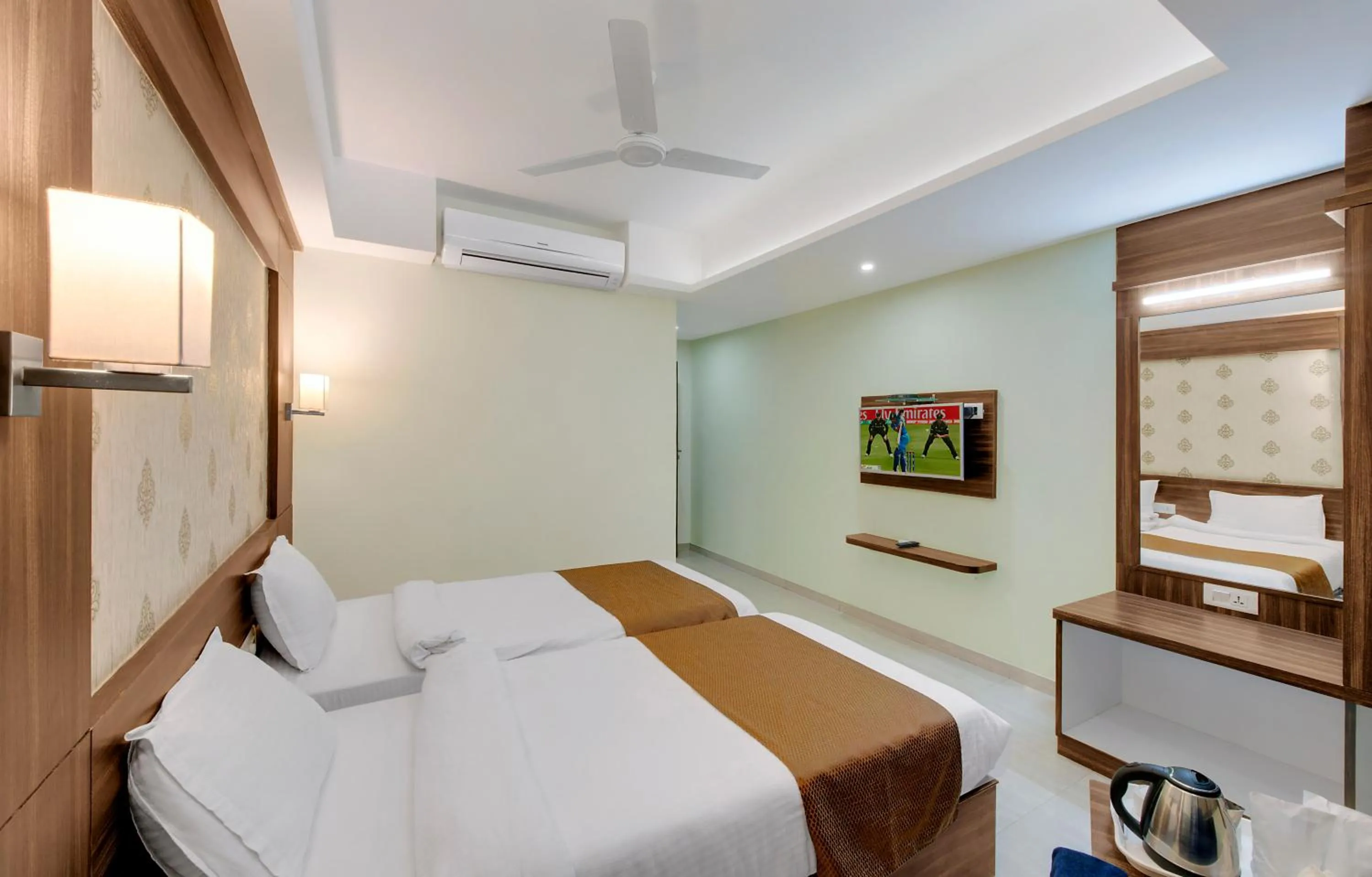 Bedroom, Bed in HOTEL SHITAL INN