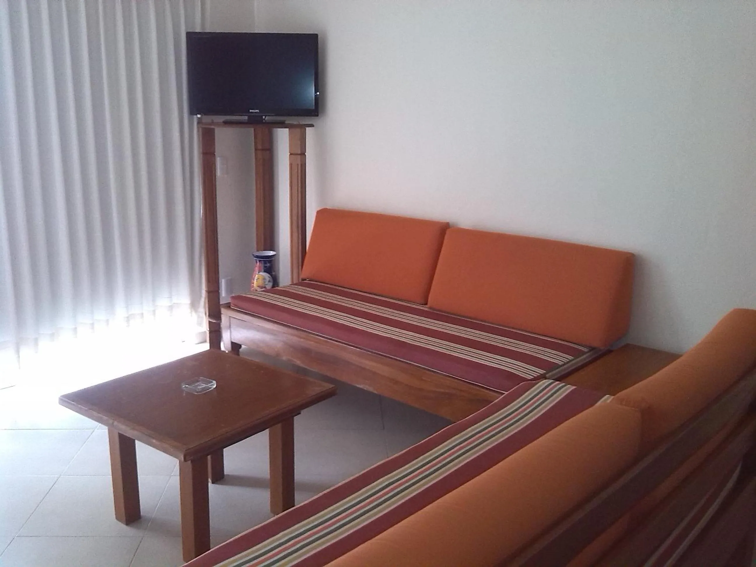 Living room in Hotel y Suites Corita