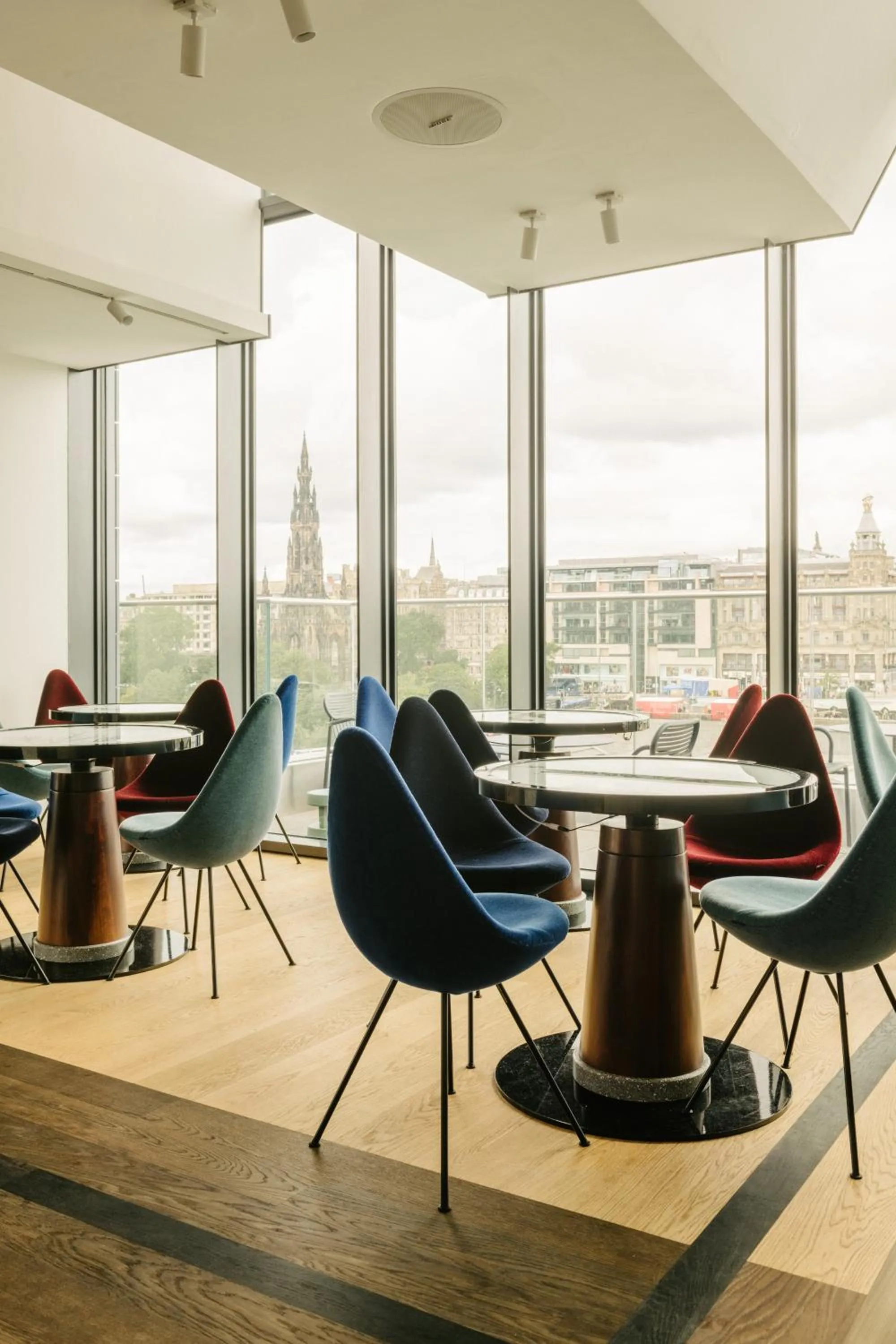 Restaurant/places to eat in Market Street hotel