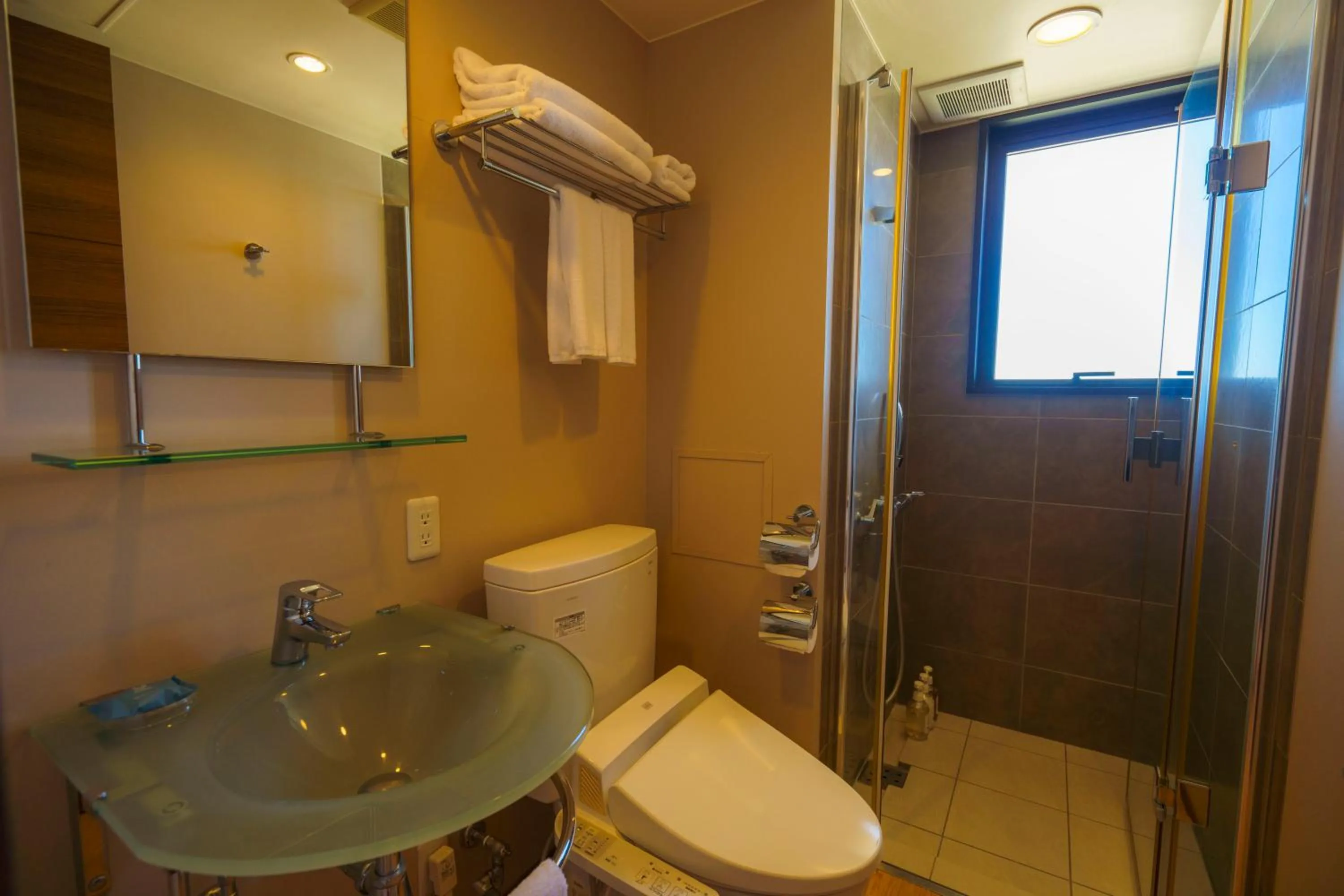 Shower in Moon Ocean Ginowan Hotel & Residence