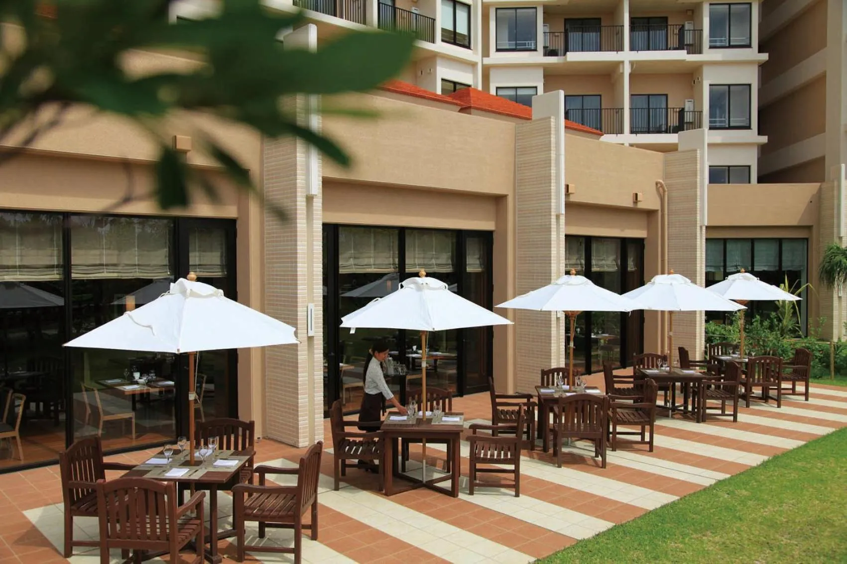 Restaurant/places to eat in Moon Ocean Ginowan Hotel & Residence