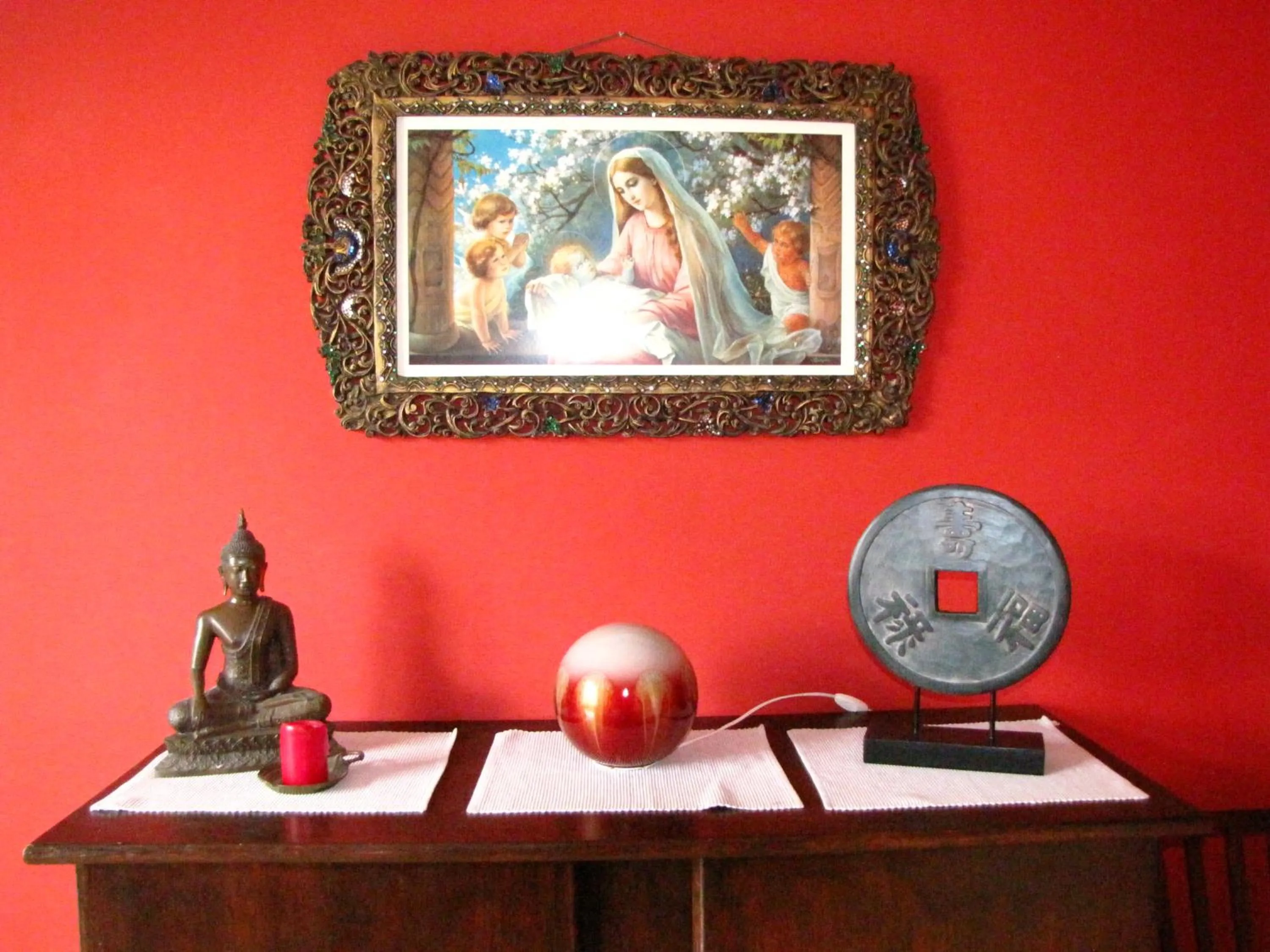 Decorative detail in CASA NOSTRA