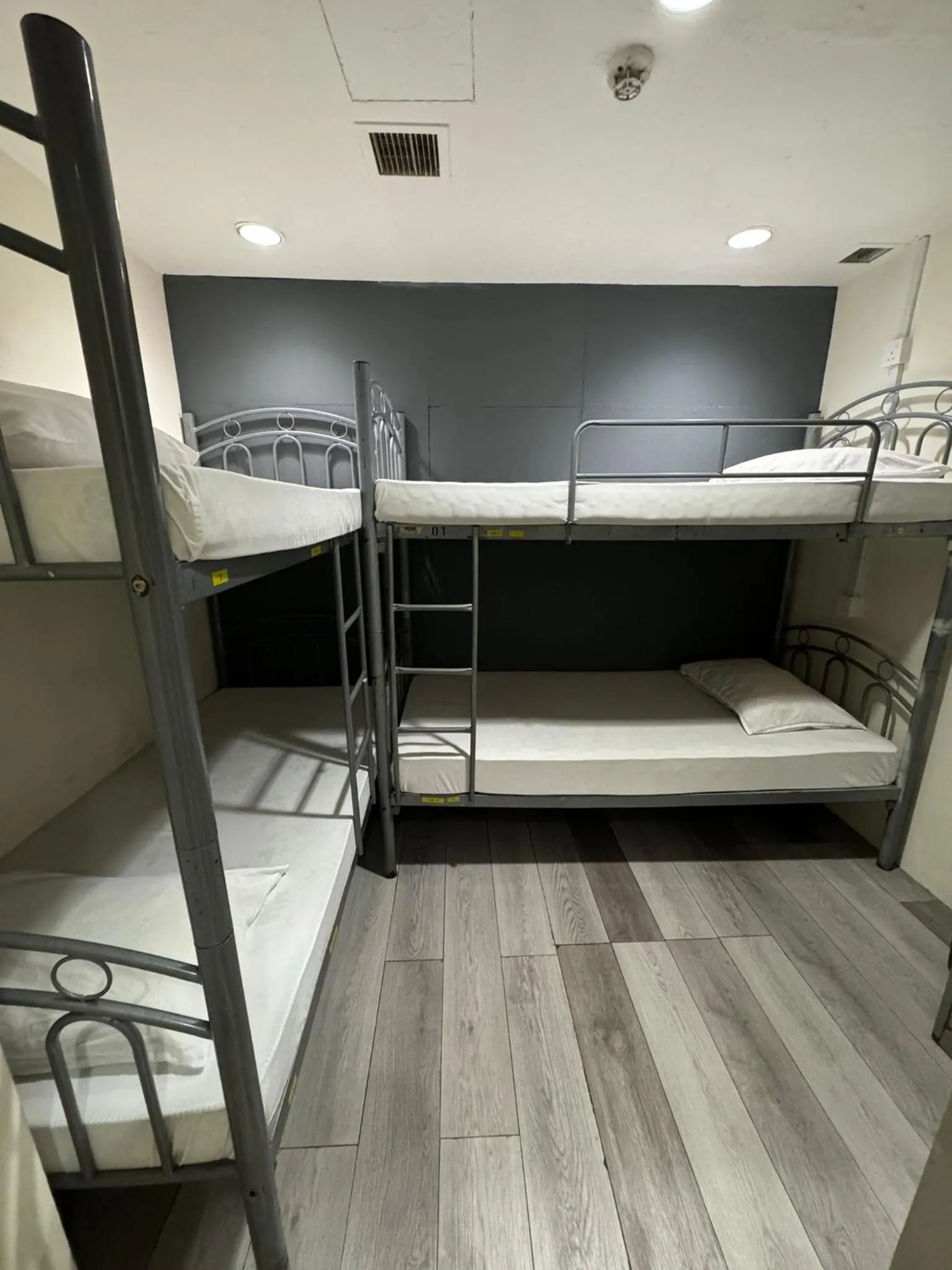 bunk bed, Bed in Snooze Inn @Dunlop Street