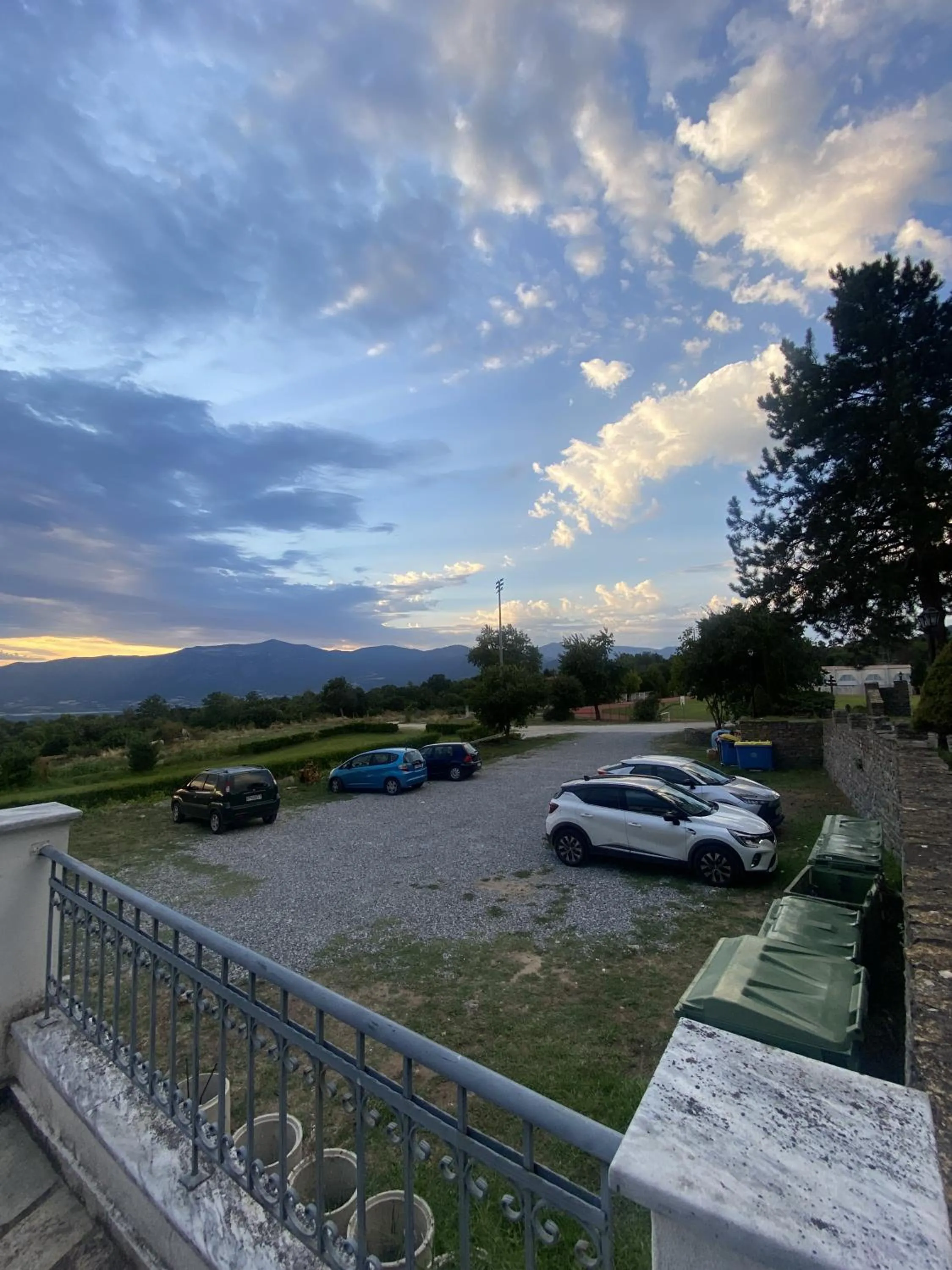 Parking in Agnanti Hotel