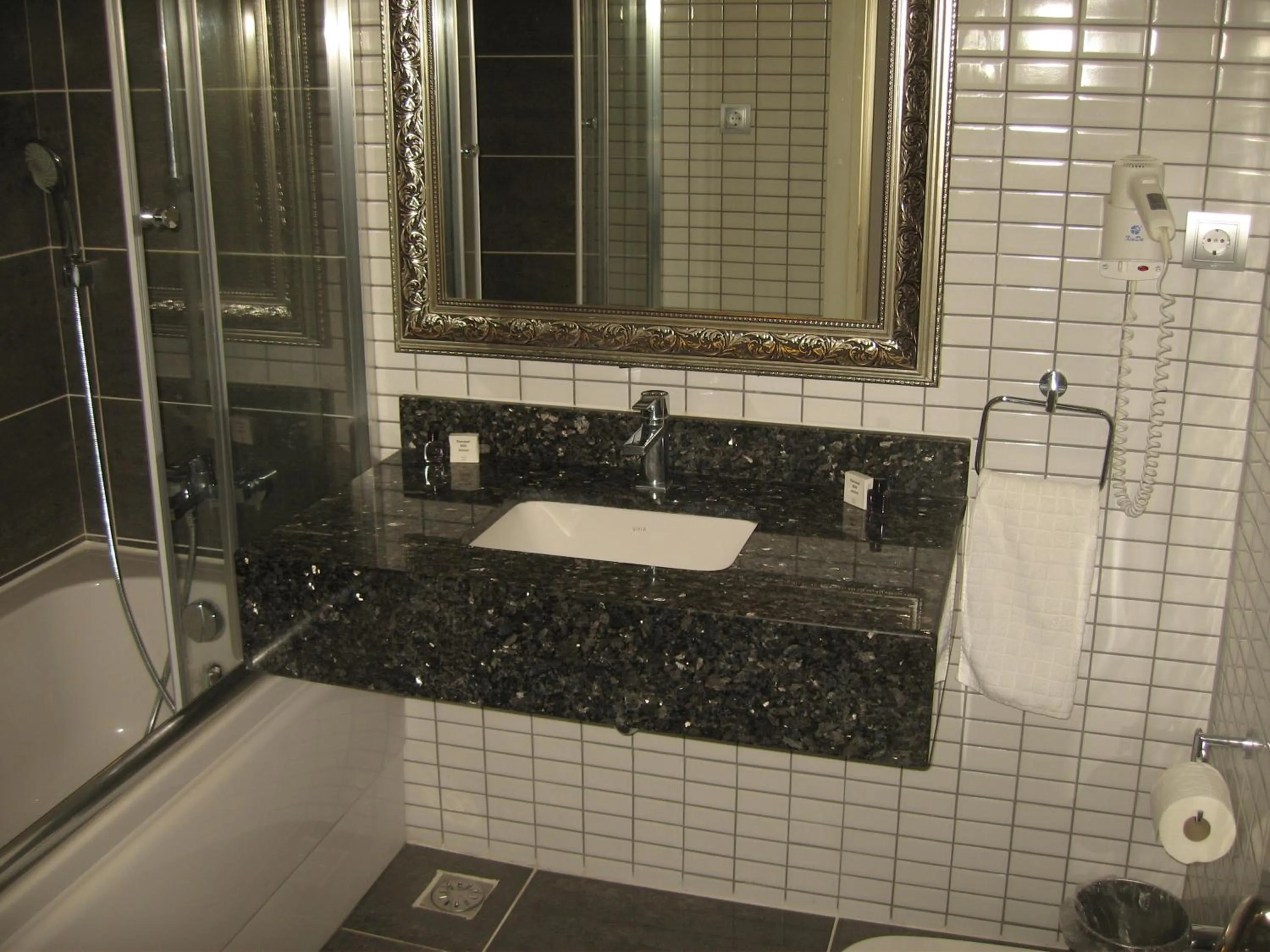 Bathroom in Termal Elit Hotel