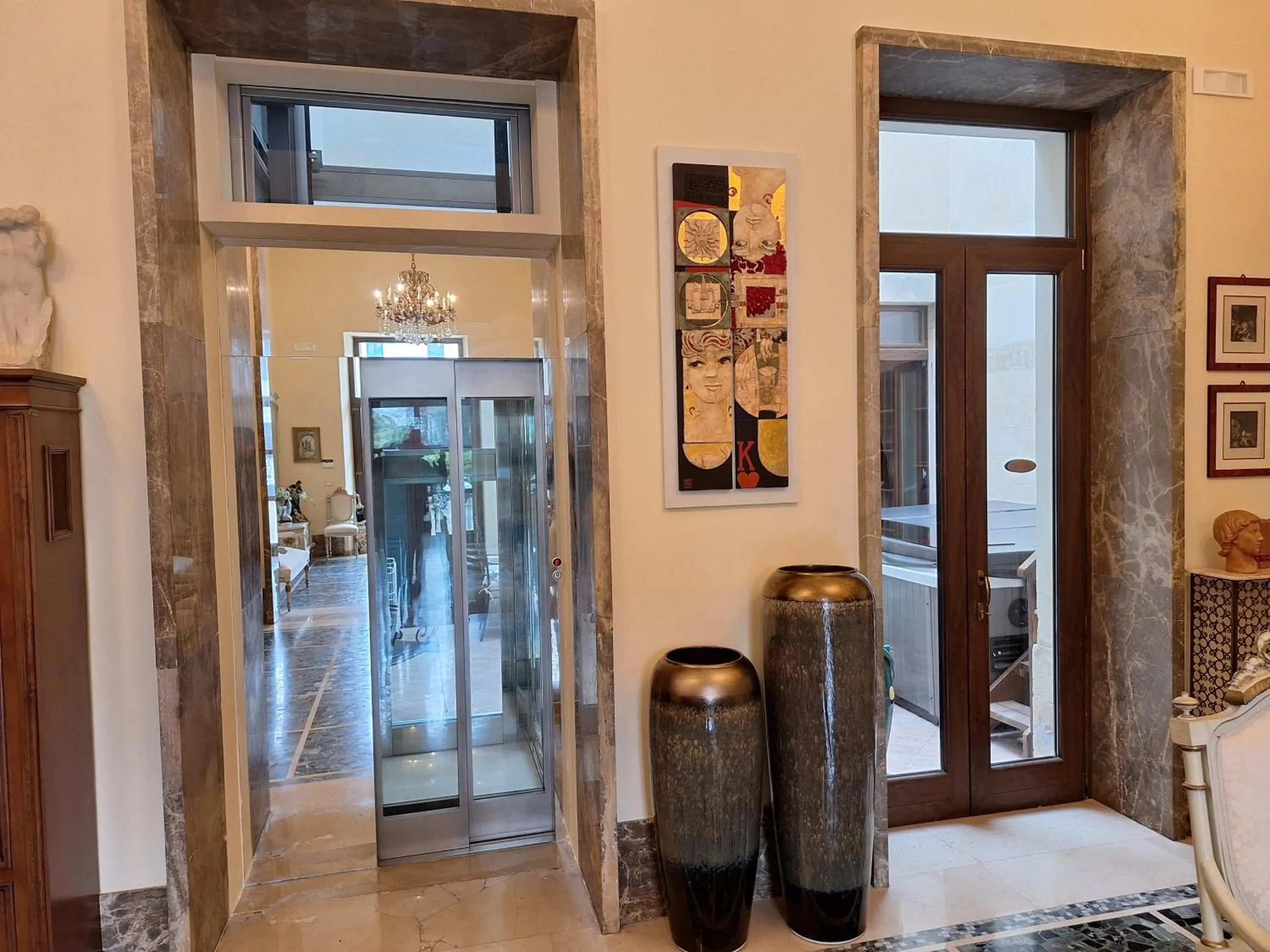 Dimora Charleston Lecce parcheggio privato in loco gratis