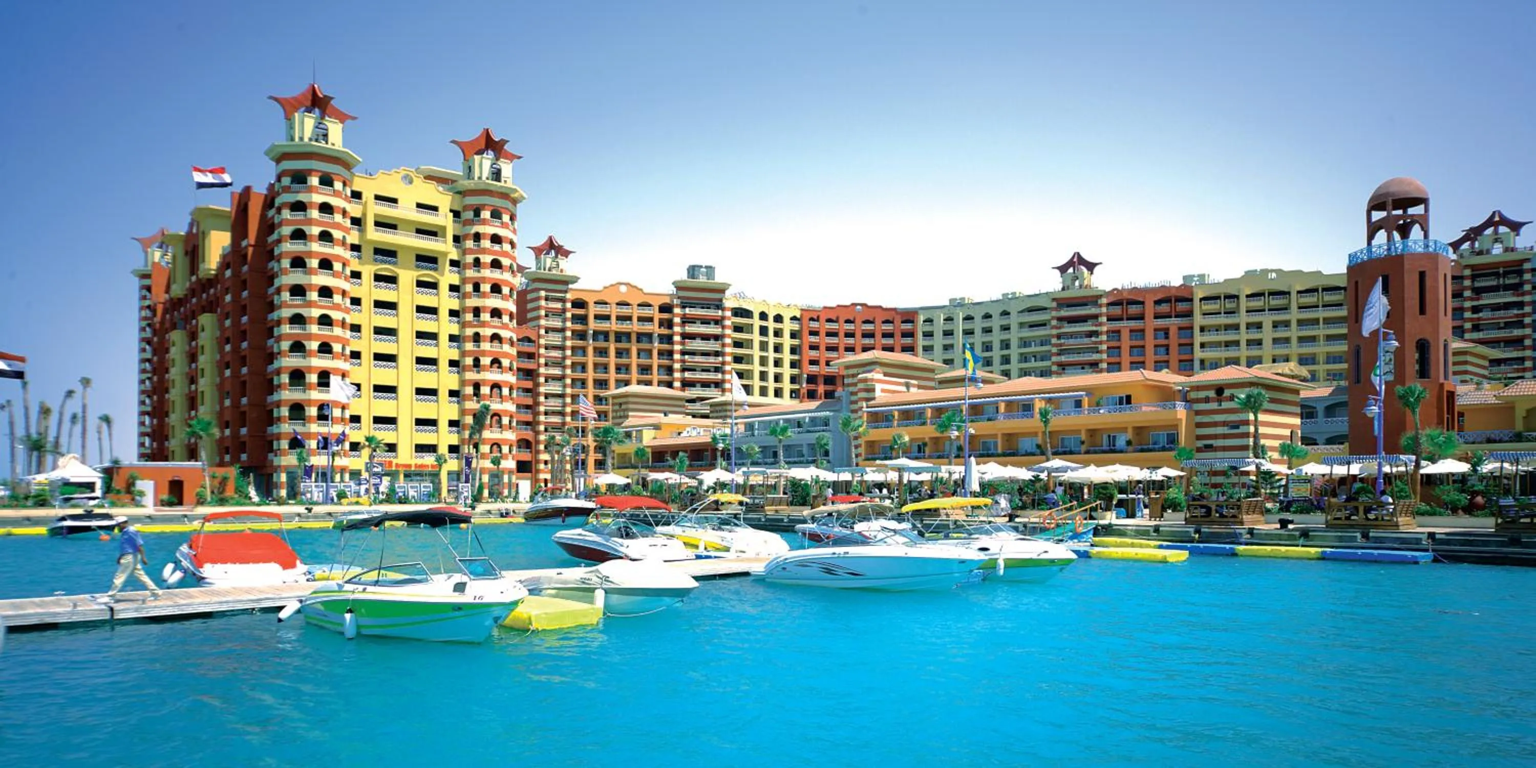 Facade/entrance in Porto Marina Apartments powered By Amer-Group