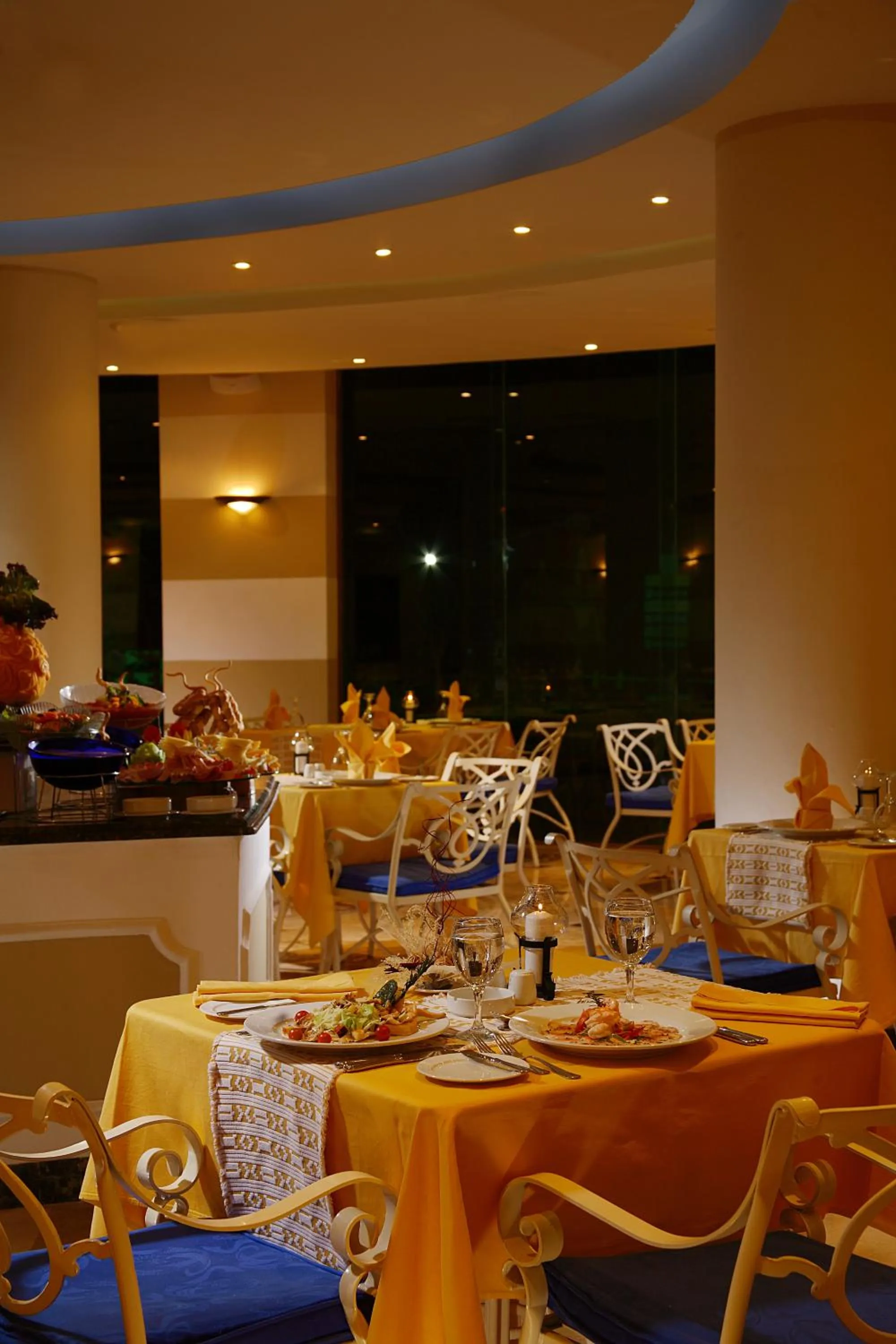 Restaurant/places to eat in Porto Marina Apartments powered By Amer-Group