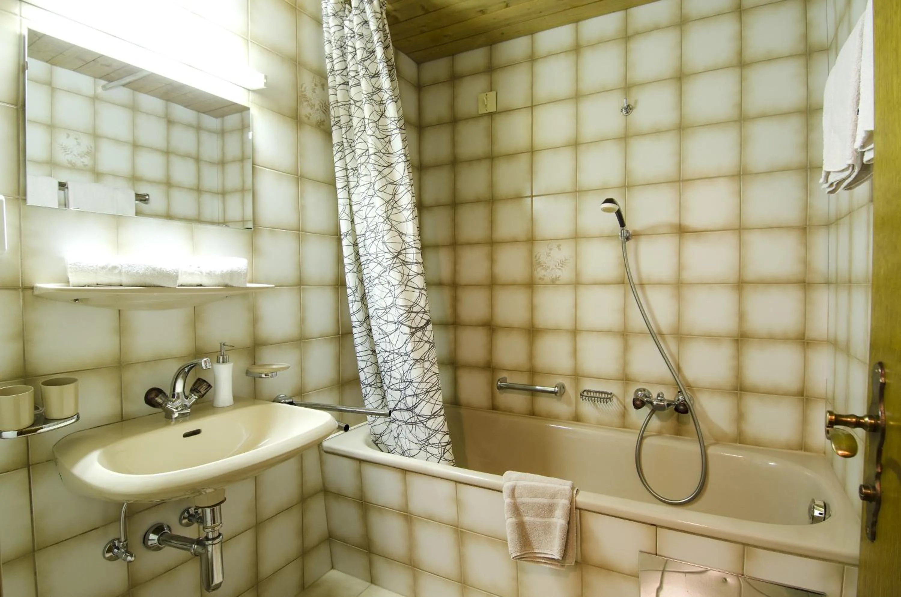 Bathroom in Versalerhof