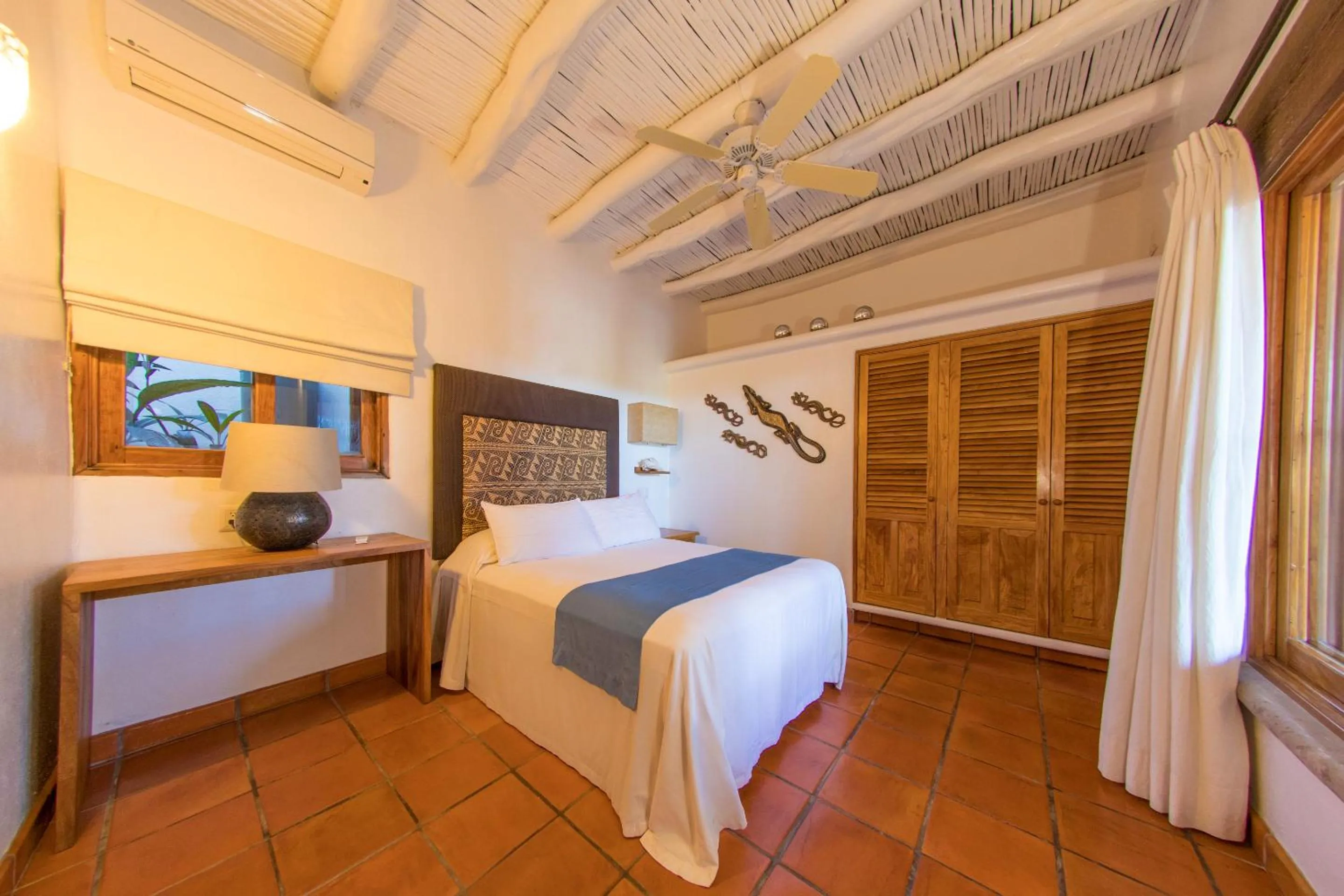 Bedroom, Bed in Mi Otra Casa