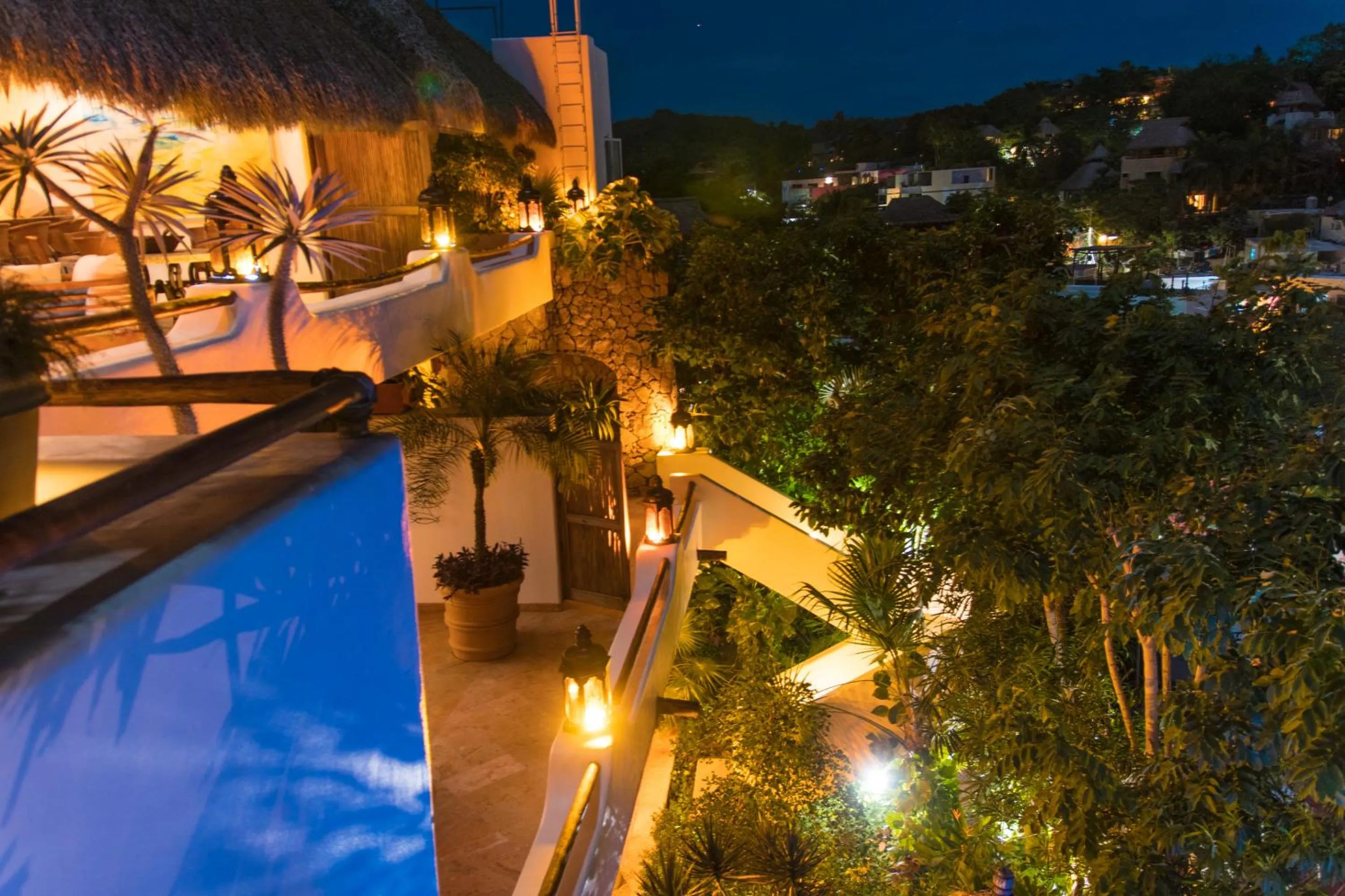 Landmark view in Mi Otra Casa