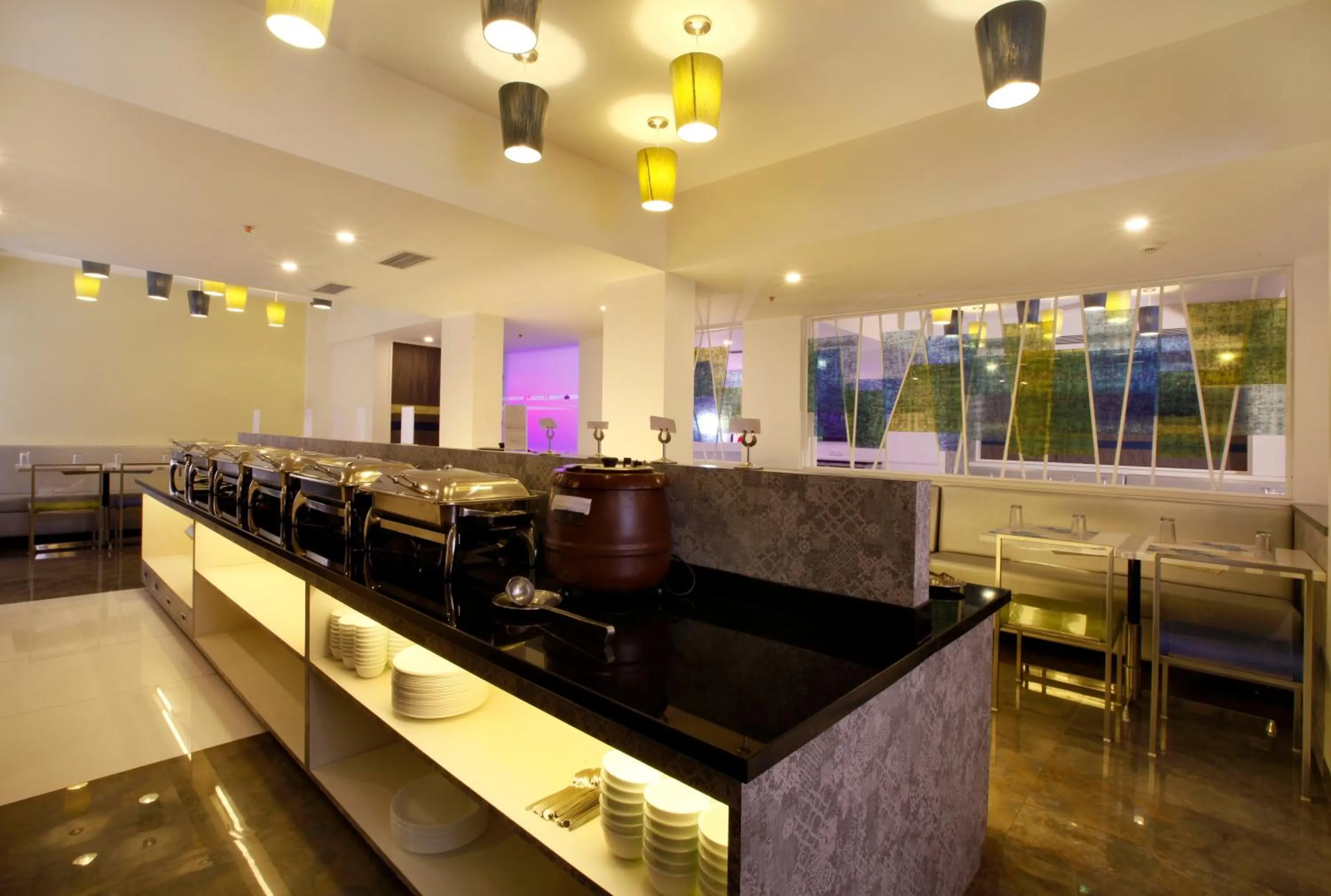 Banquet/Function facilities, Restaurant/Places to Eat in BIZZ Tamanna Hotel