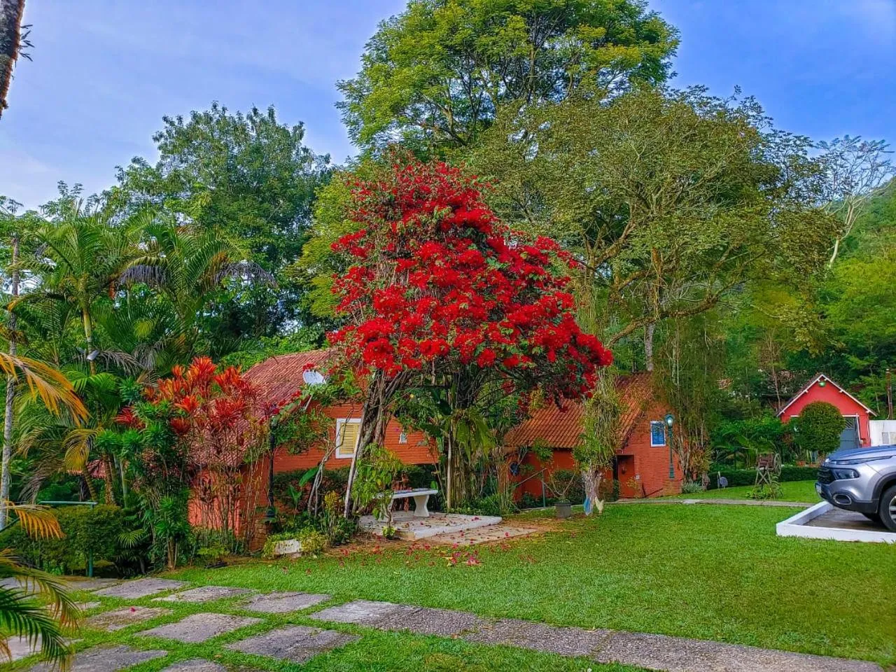 Spring in Pousada Mirante do Penedo