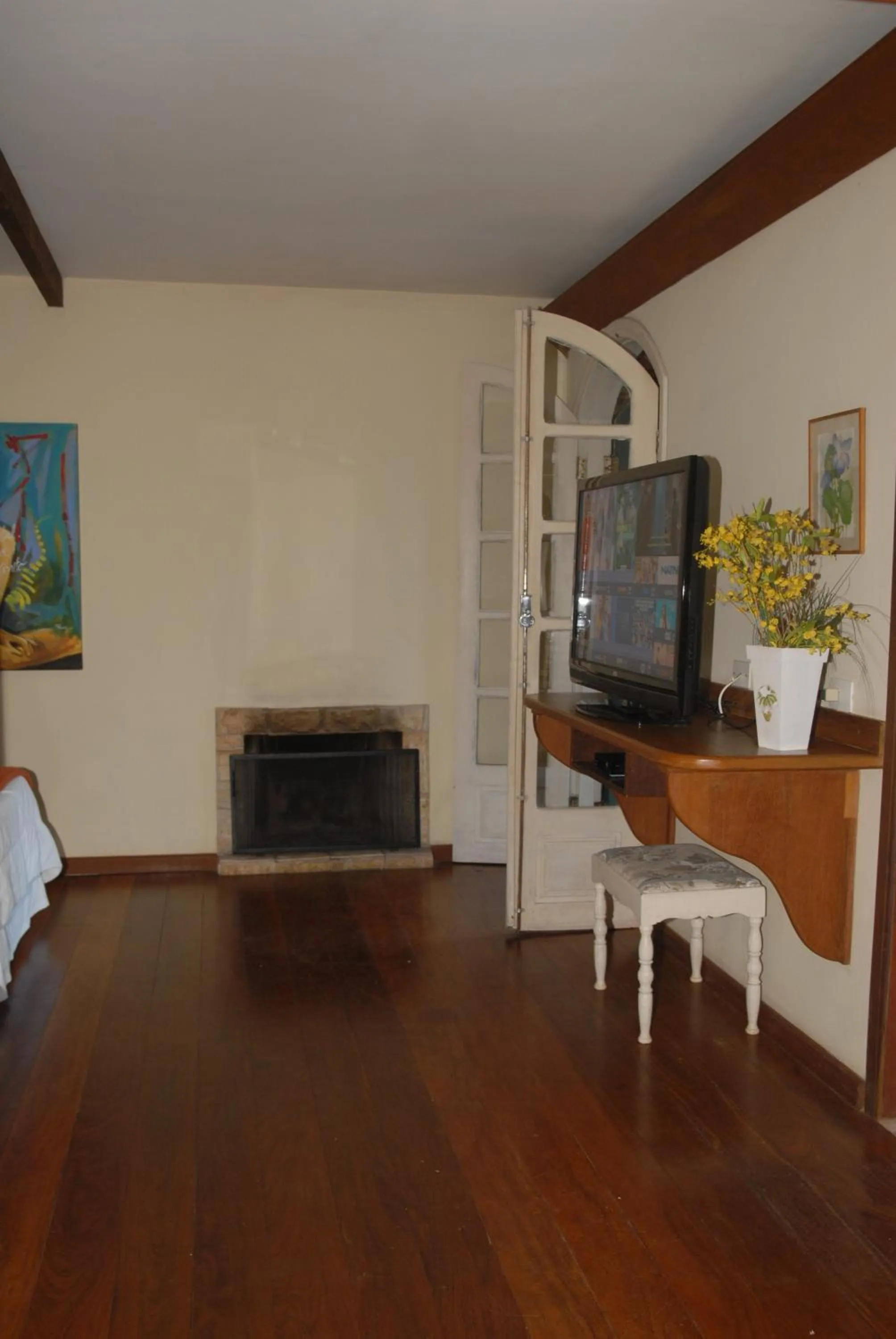 TV and multimedia in Pousada Mirante do Penedo