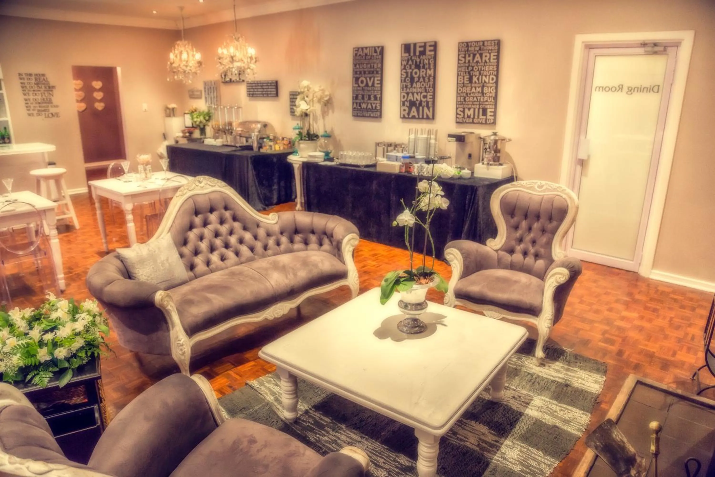 Communal lounge/ TV room in Nauntons Guest House & Wedding Venue